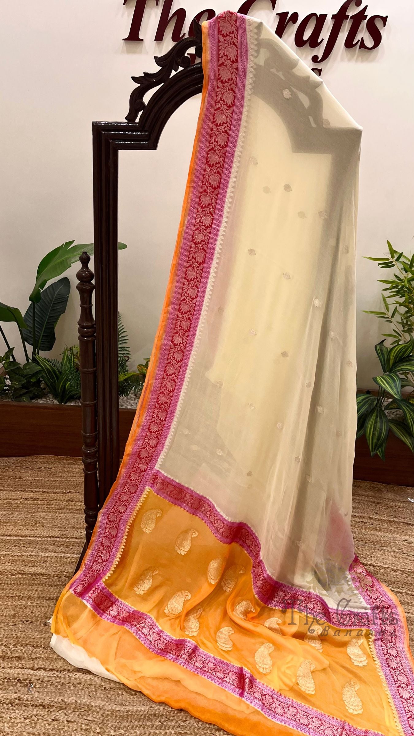 Pure Georgette Handloom Banarasi Saree