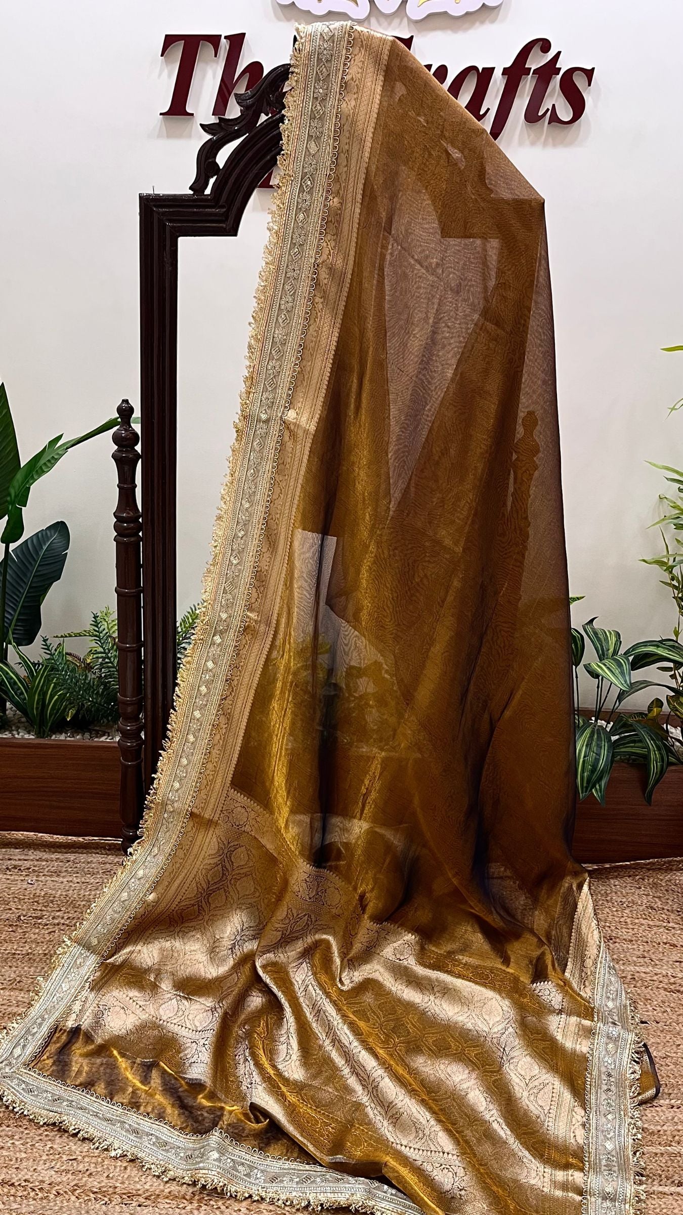 Pure Tissue Silk Handloom Banarasi Saree - with Lace Border