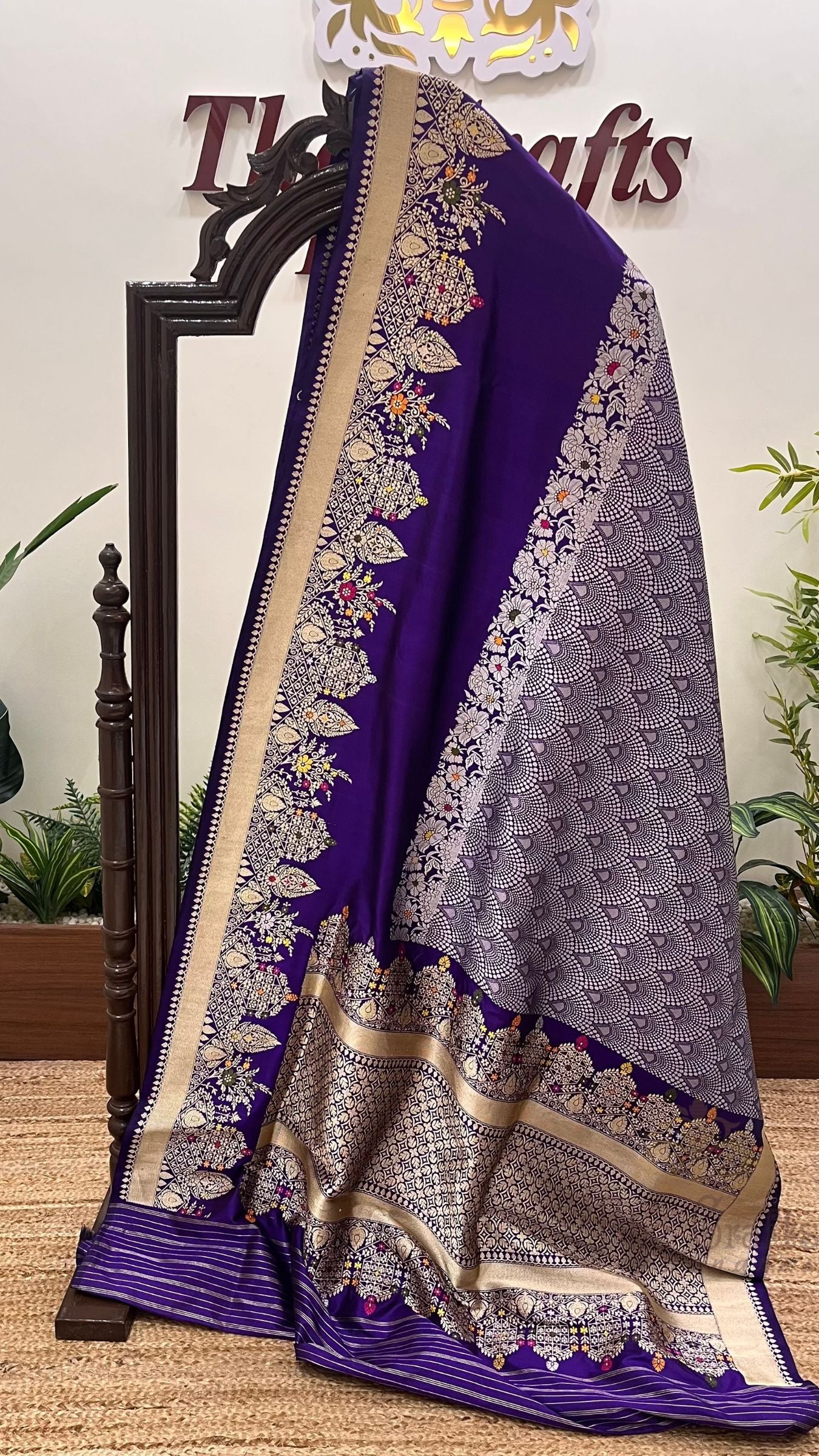 Pure Katan Silk Handloom Banarasi Saree - Kadhua Tanchui Brocade Meena