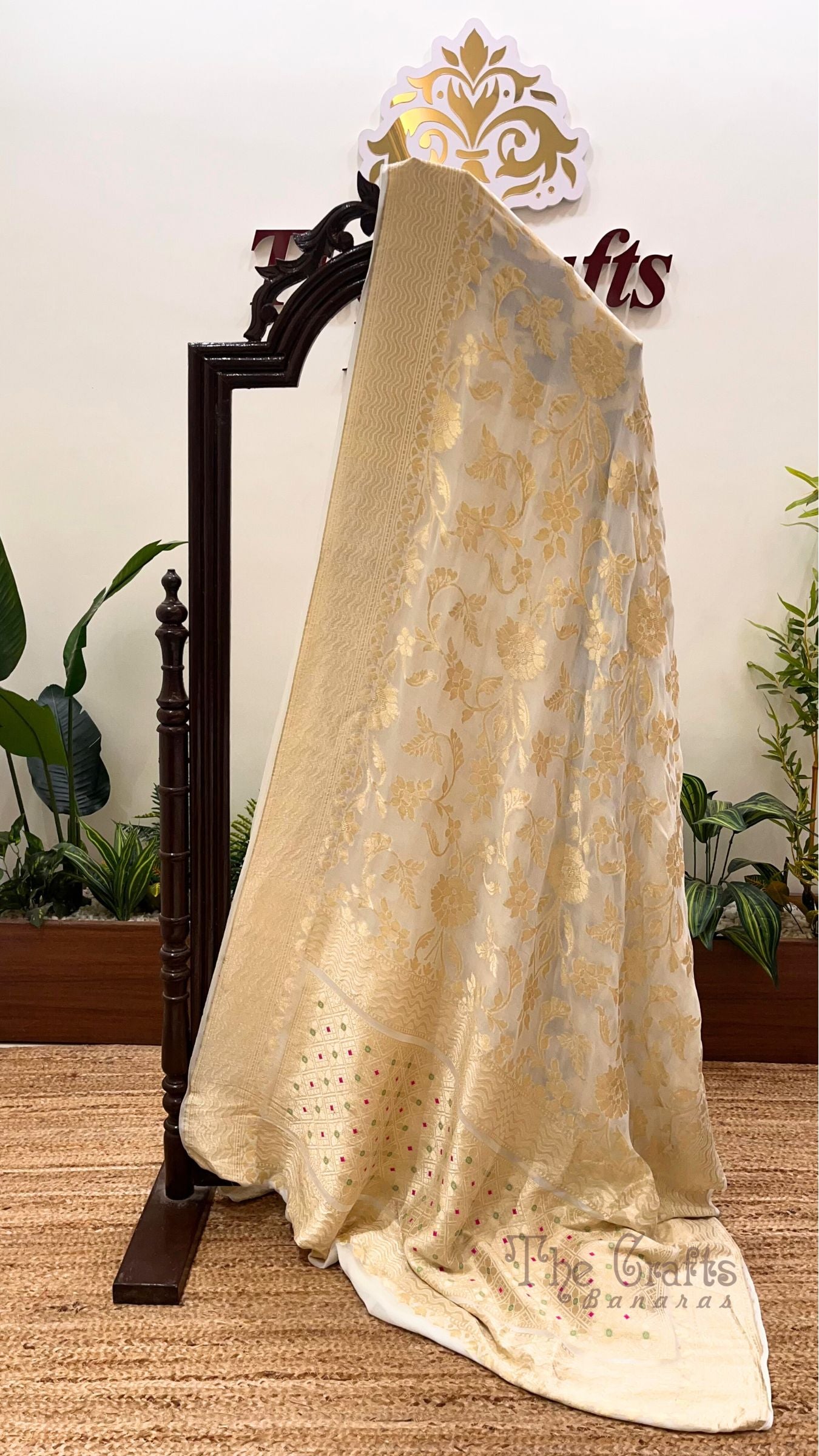 Khaddi Georgette Handloom Banarasi Saree