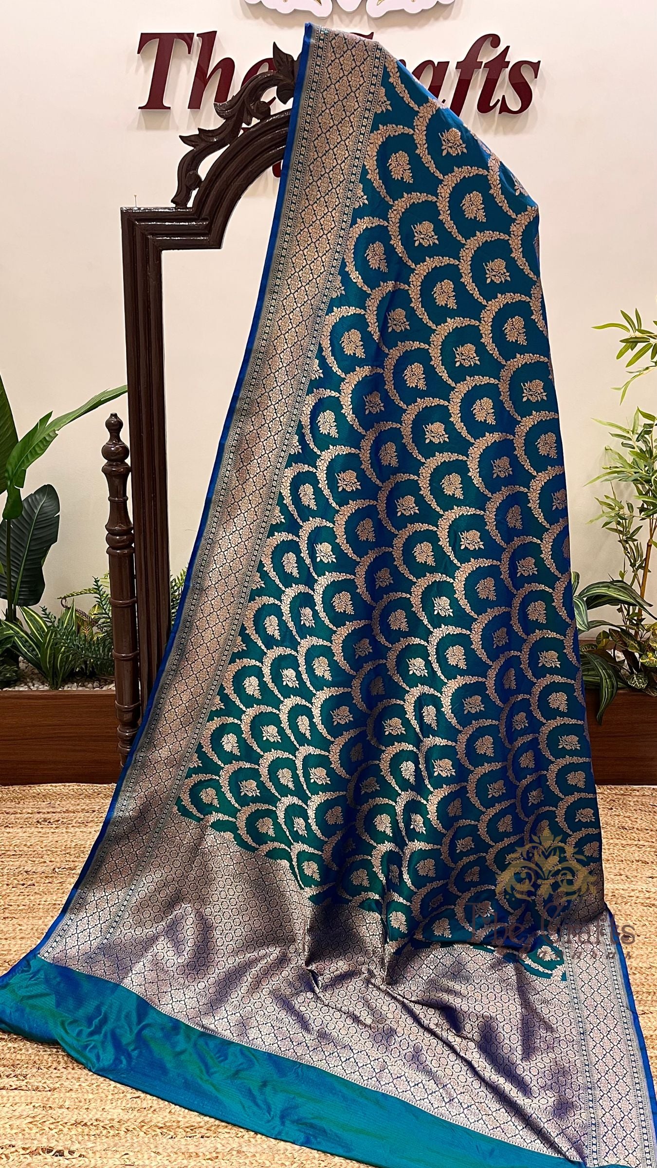 Pure Katan Silk Handloom Banarasi Saree - Jaal work