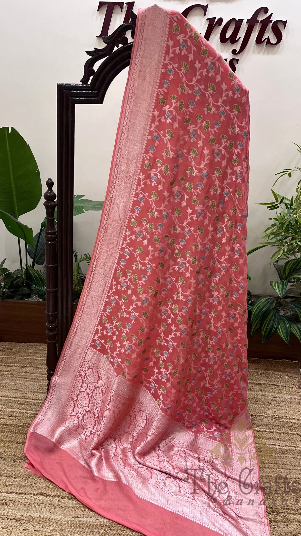 Khaddi Georgette Handloom Banarasi Saree - Jaal with Meenakari