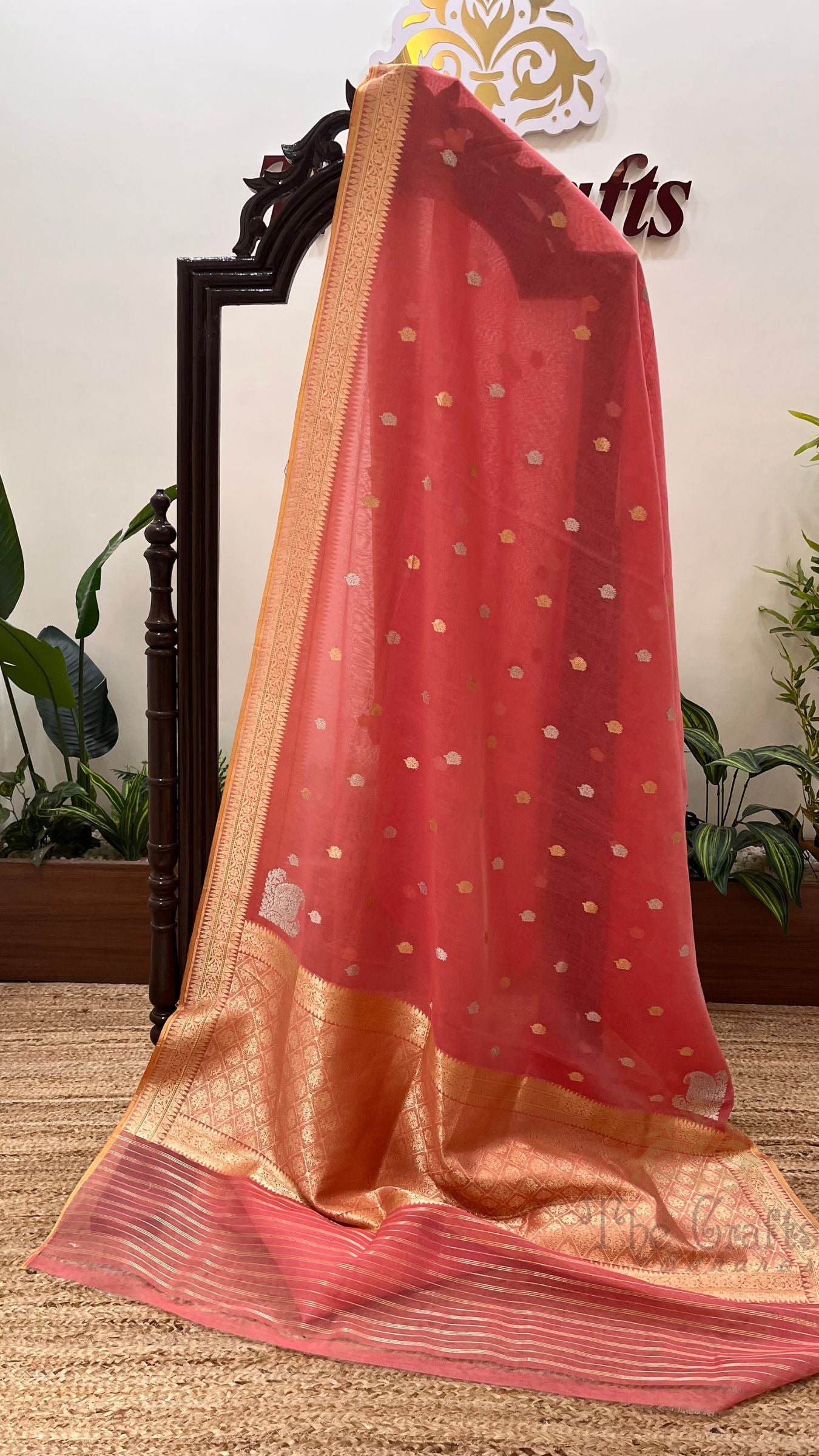 Pure Cotton Silk Handloom Banarasi Saree - with kadhua motifs