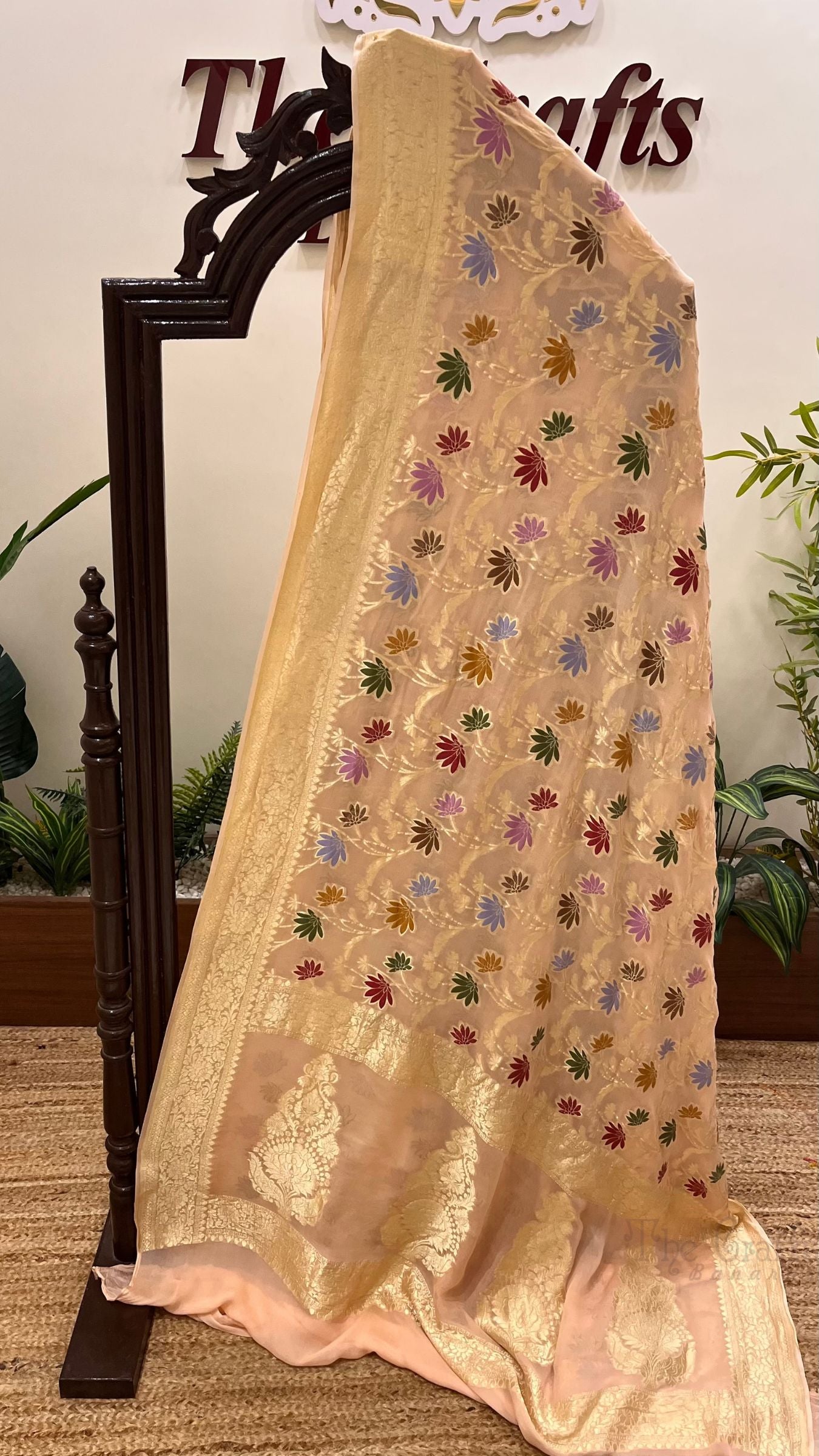 Khaddi Georgette Handloom Banarasi Saree - Jaal with Meenakari