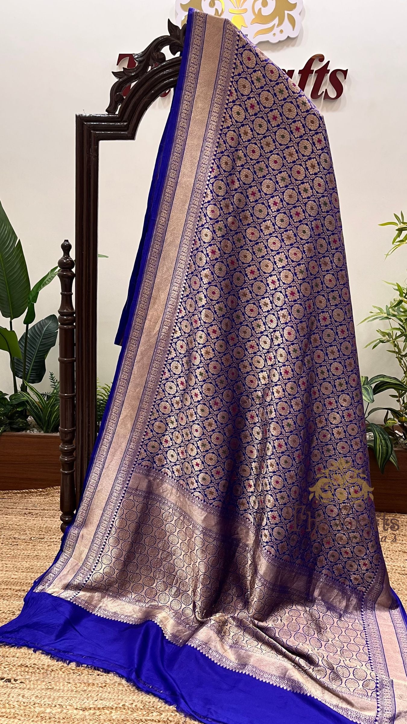 Pure Katan Silk Handloom Banarasi Saree - Tanchui Brocade Meena