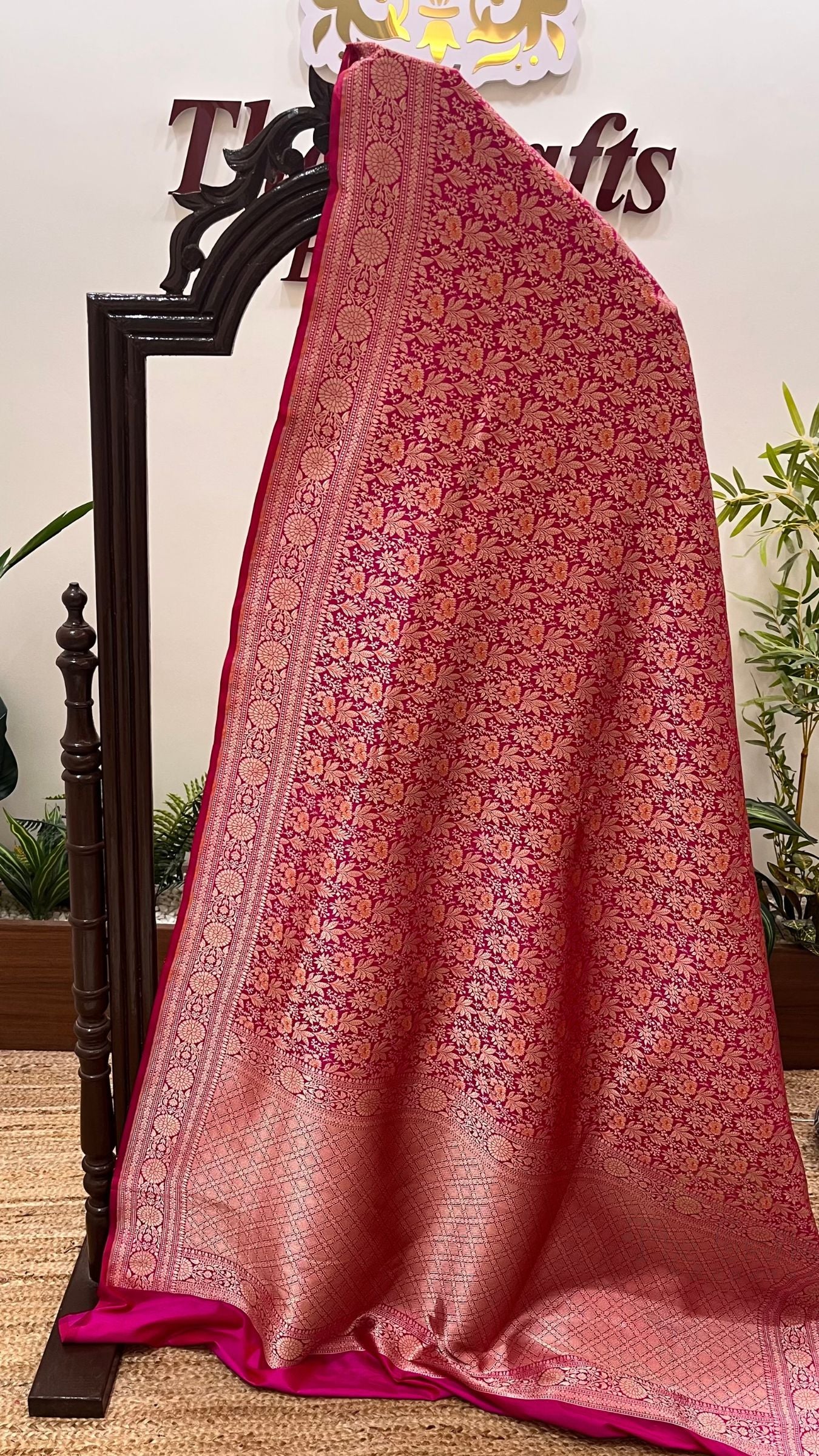 Pure Katan Silk Handloom Banarasi Saree - Tanchui Brocade Meena