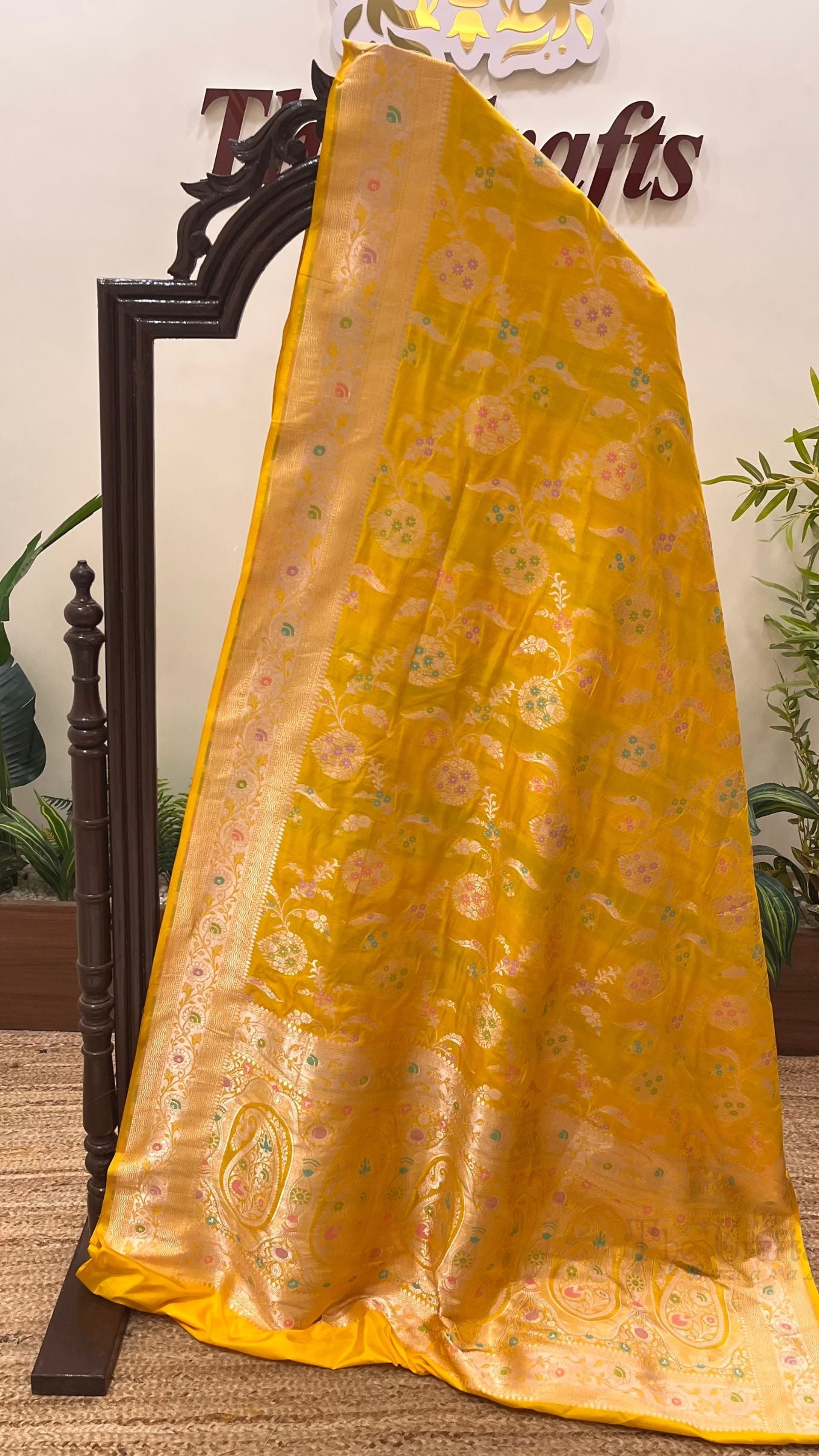 Pure Katan Silk Handloom Banarasi Saree - Jaal With Meenakari