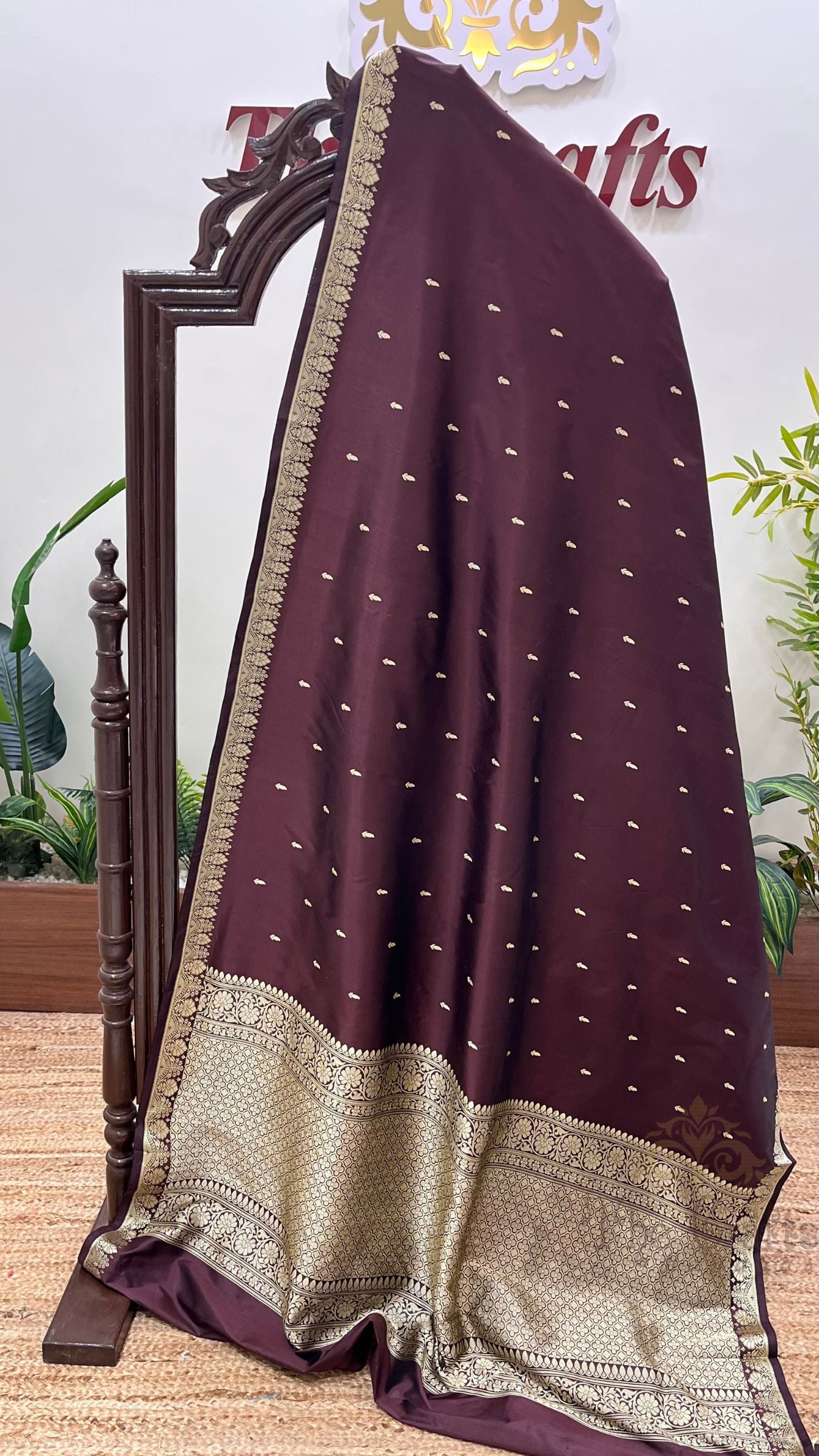 Pure Katan Silk Handloom Banarasi Saree - Resham Chunri Buti