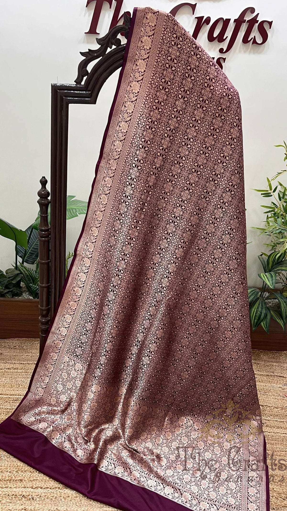 Pure Katan Silk Handloom Banarasi Saree - Tanchui Brocade