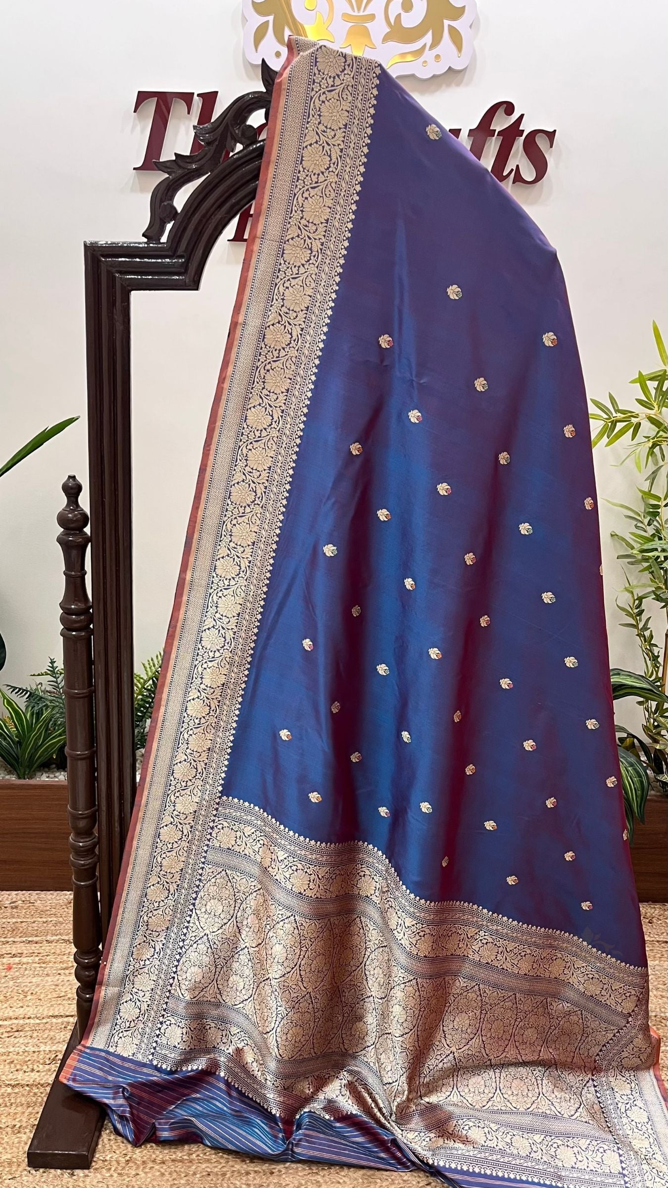 Pure Katan Silk Handloom Banarasi Saree - with kadhua meenakari motifs