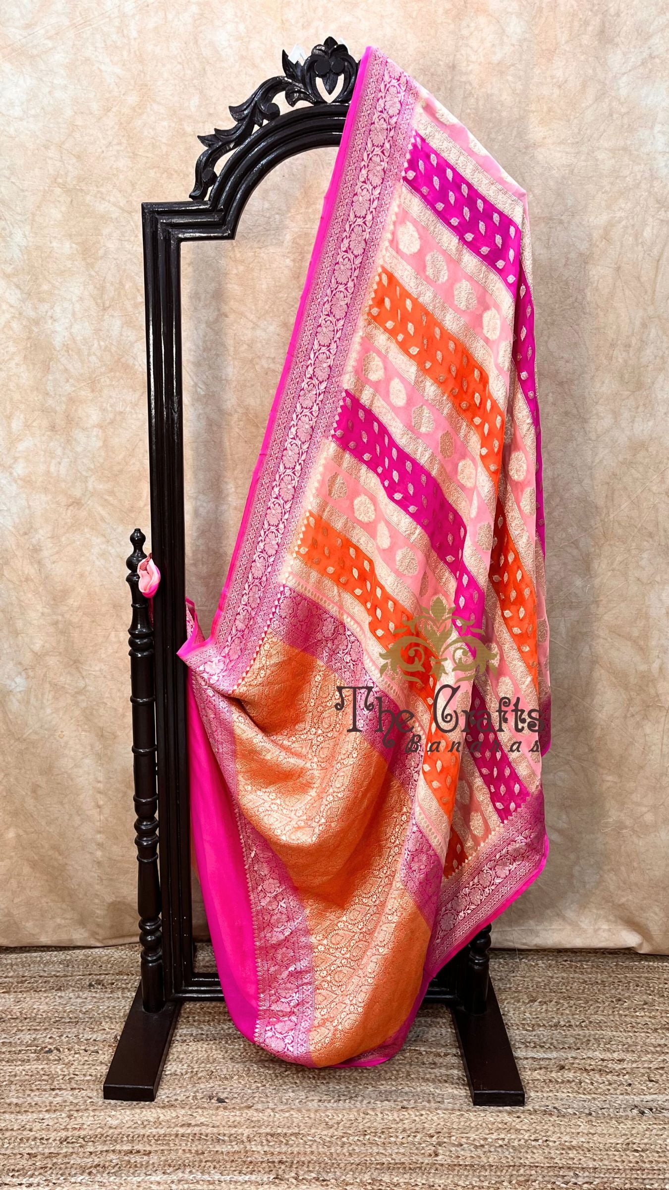 Khaddi Georgette Handloom Banarasi Saree - Water Zari