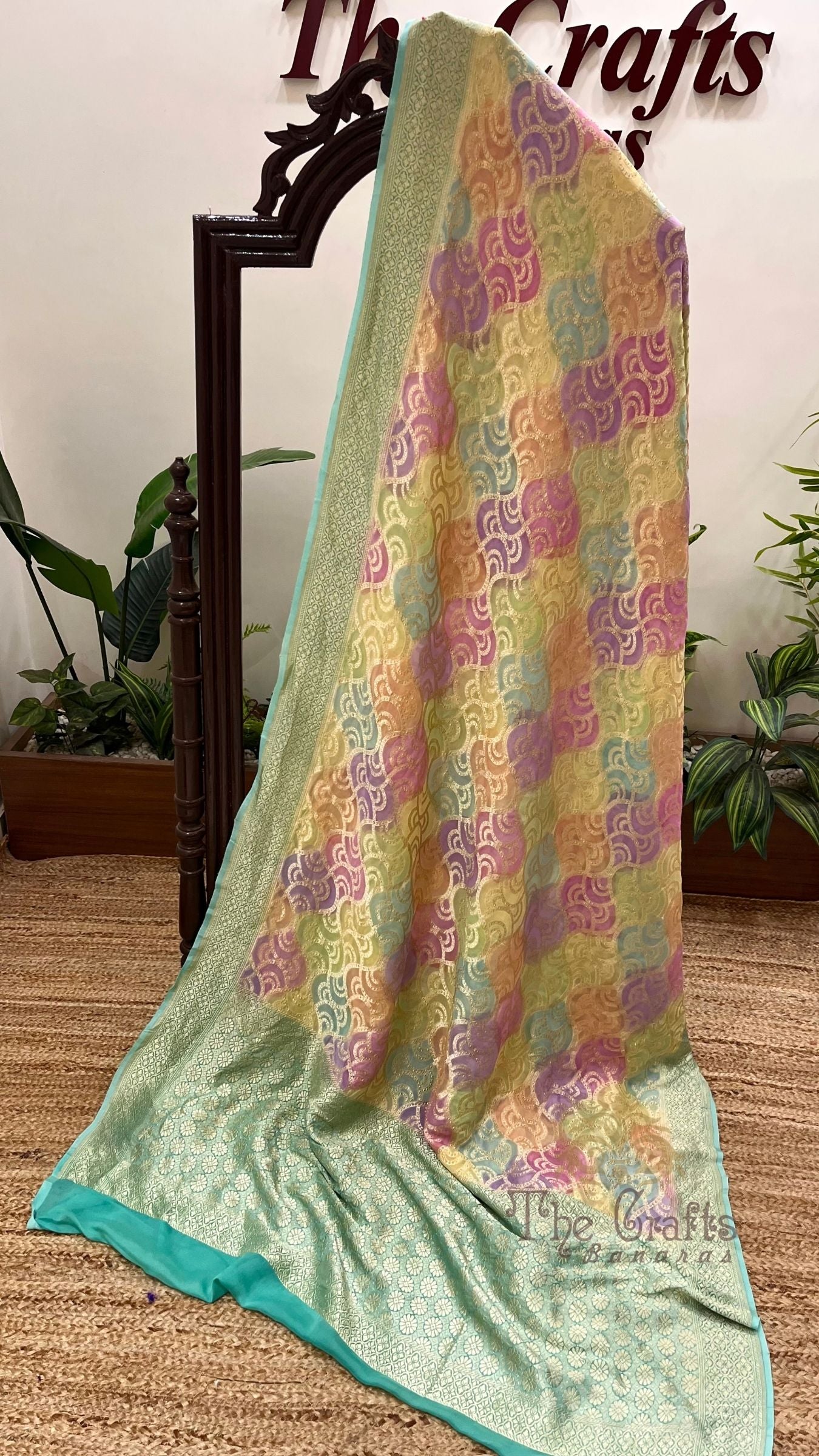 Khaddi Georgette Handloom Banarasi Saree