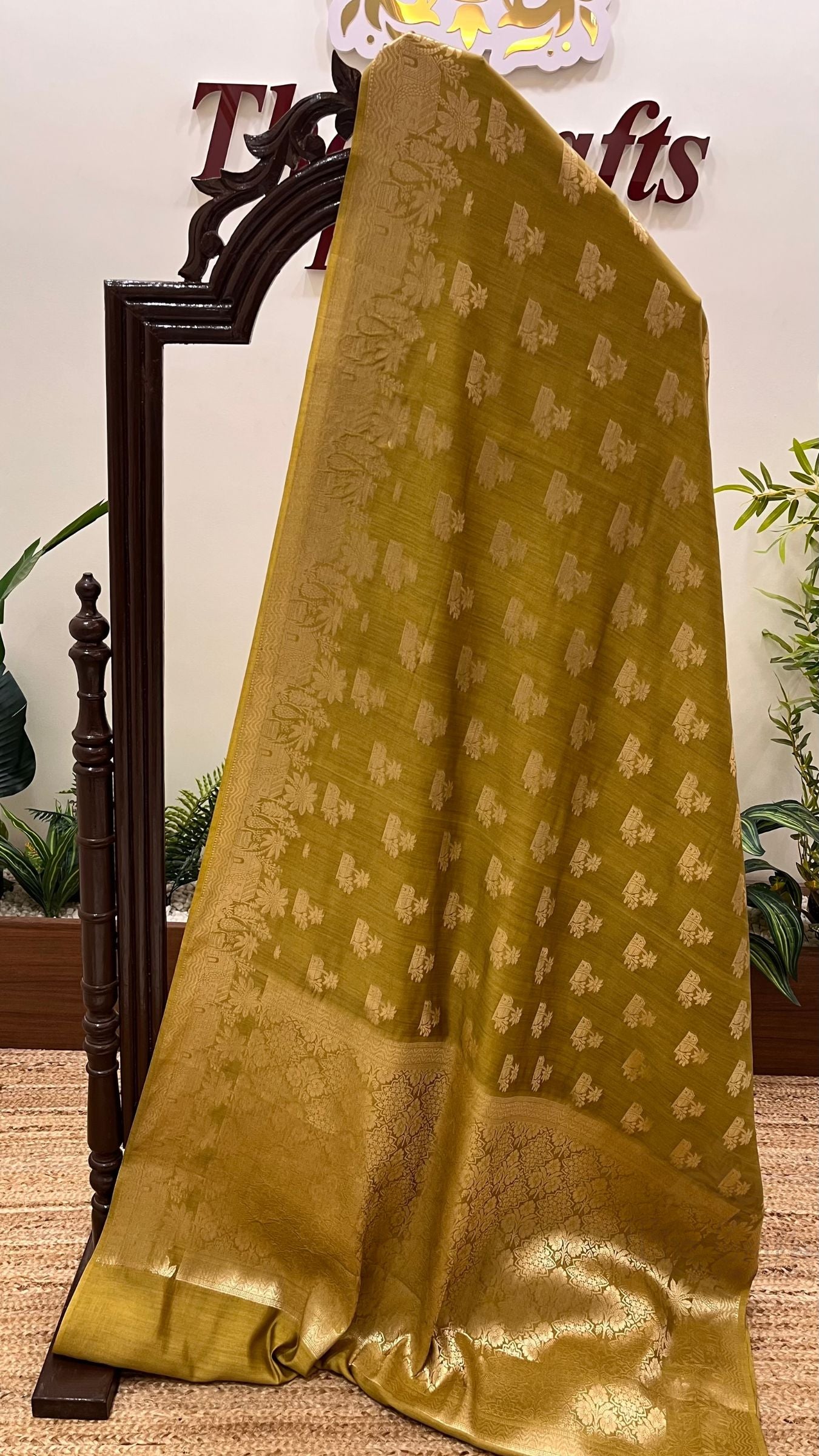Pure Chiniya Silk Banarasi Saree