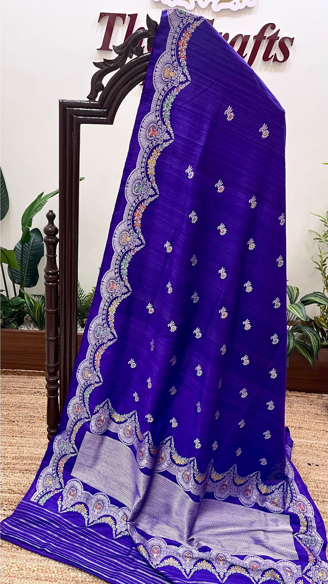 Tussar Georgette Handloom Banarasi Saree - Meenakari