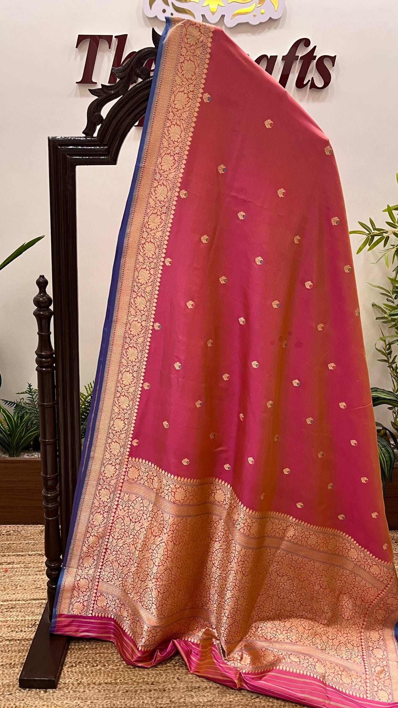 Pure Katan Silk Handloom Banarasi Saree - with kadhua meenakari motifs