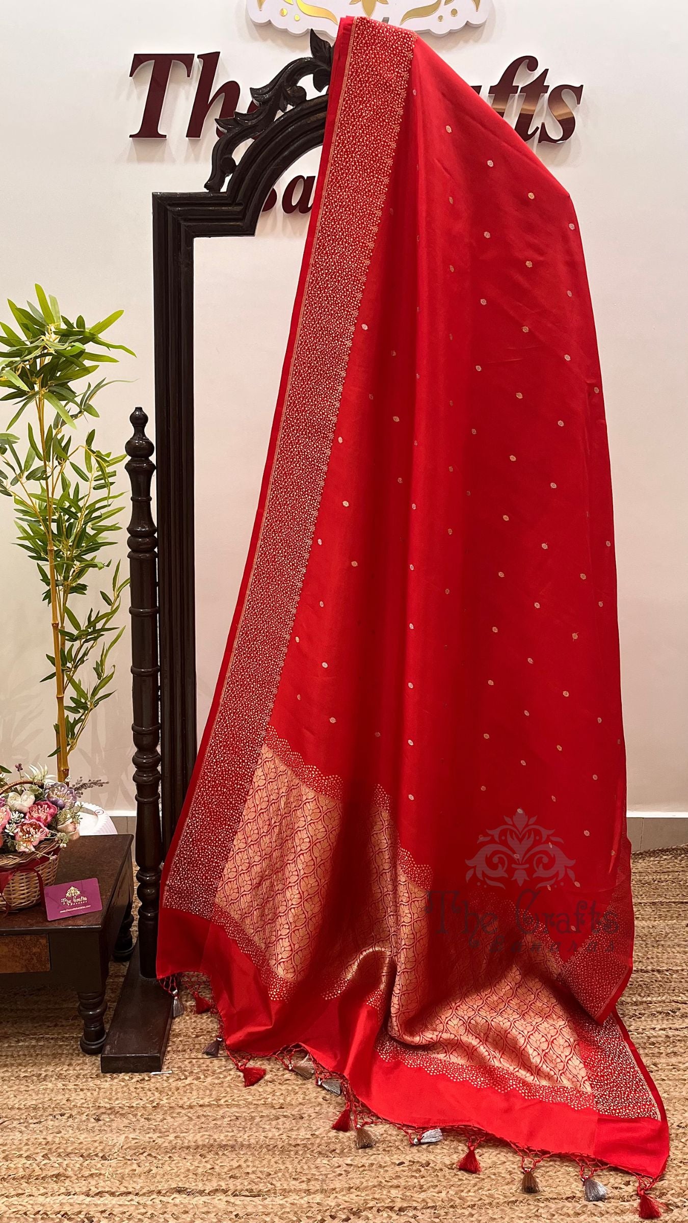 Pure Mango Silk Handloom Banarasi Saree - With Sona Roopa Motifs