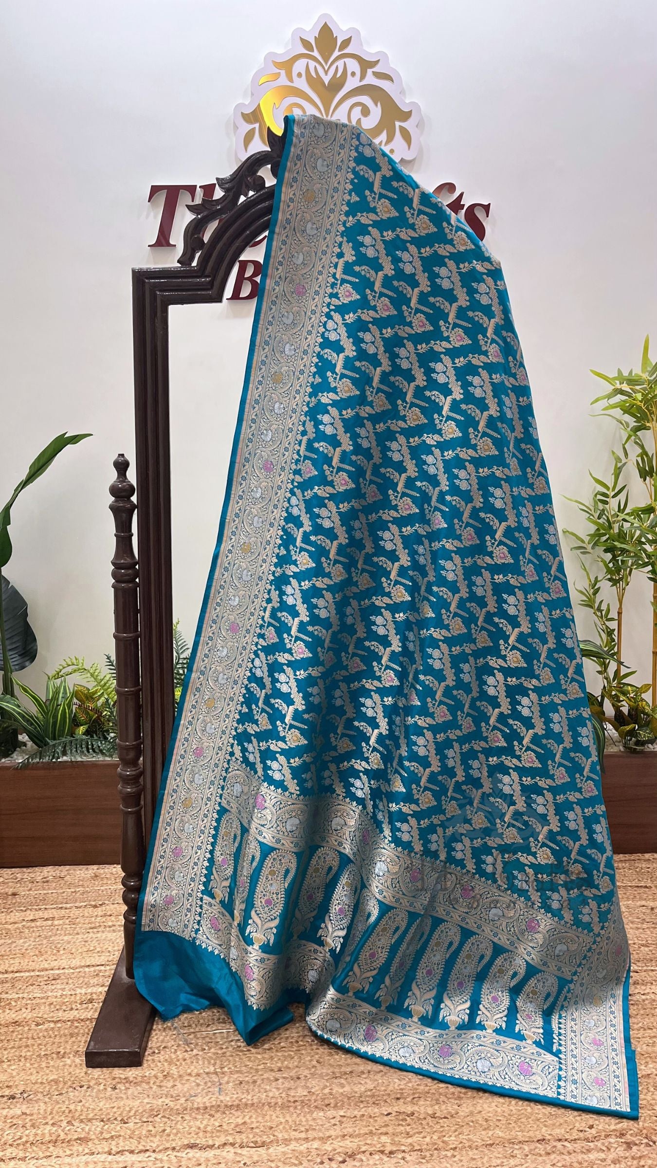 Pure Katan Silk Handloom Banarasi Saree - Jaal With Meenakari