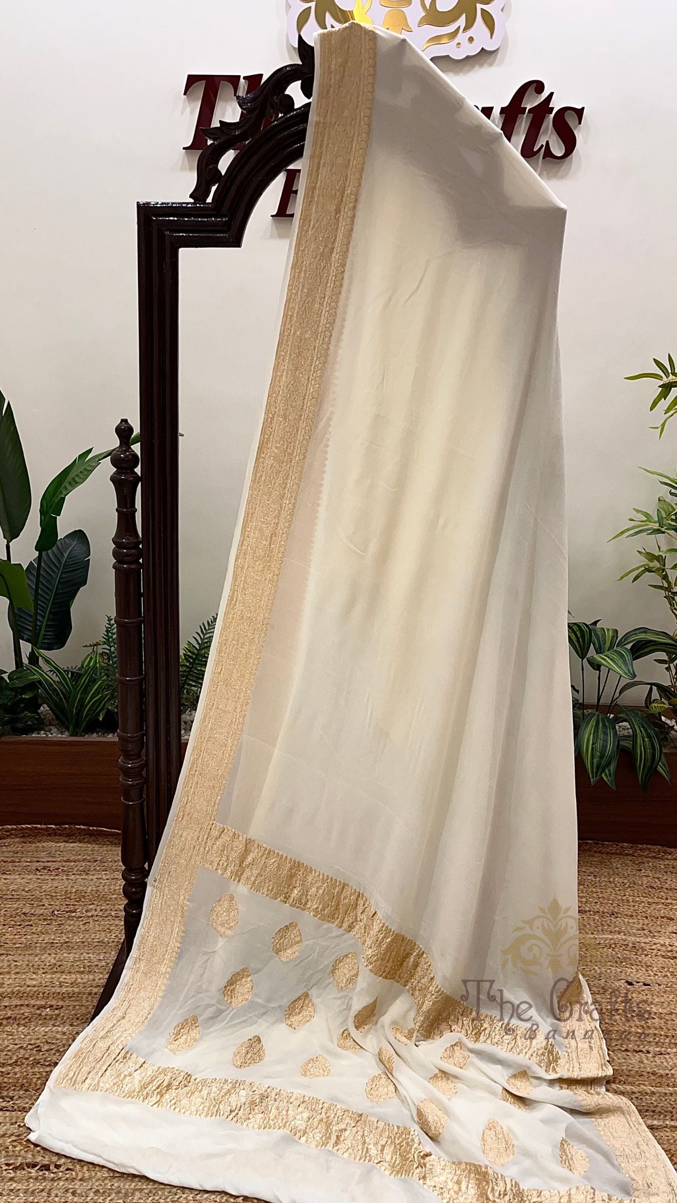 Khaddi Georgette Handloom Banarasi Saree