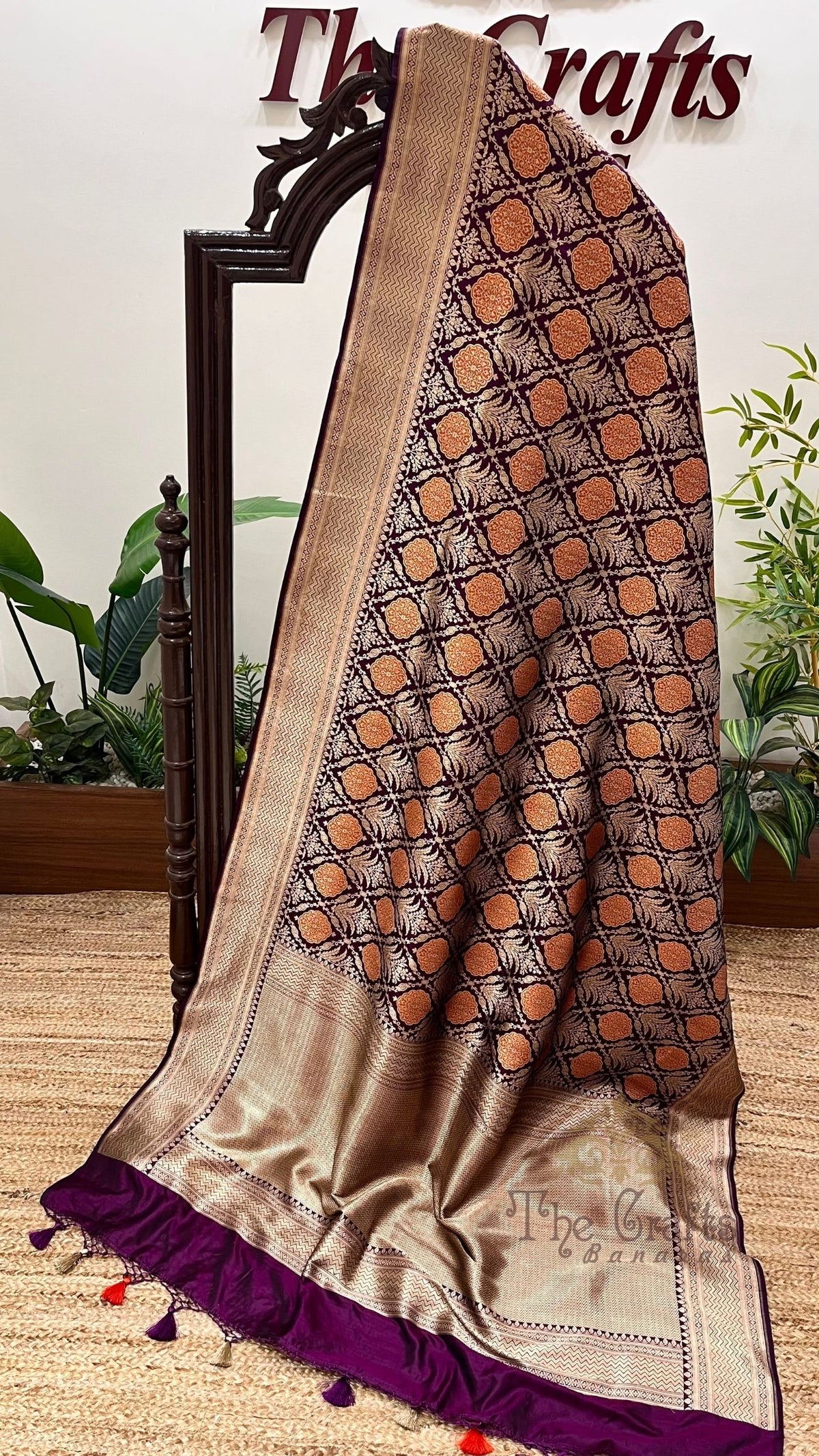 Pure Katan Silk Handloom Banarasi Saree - Tanchui Brocade Meena
