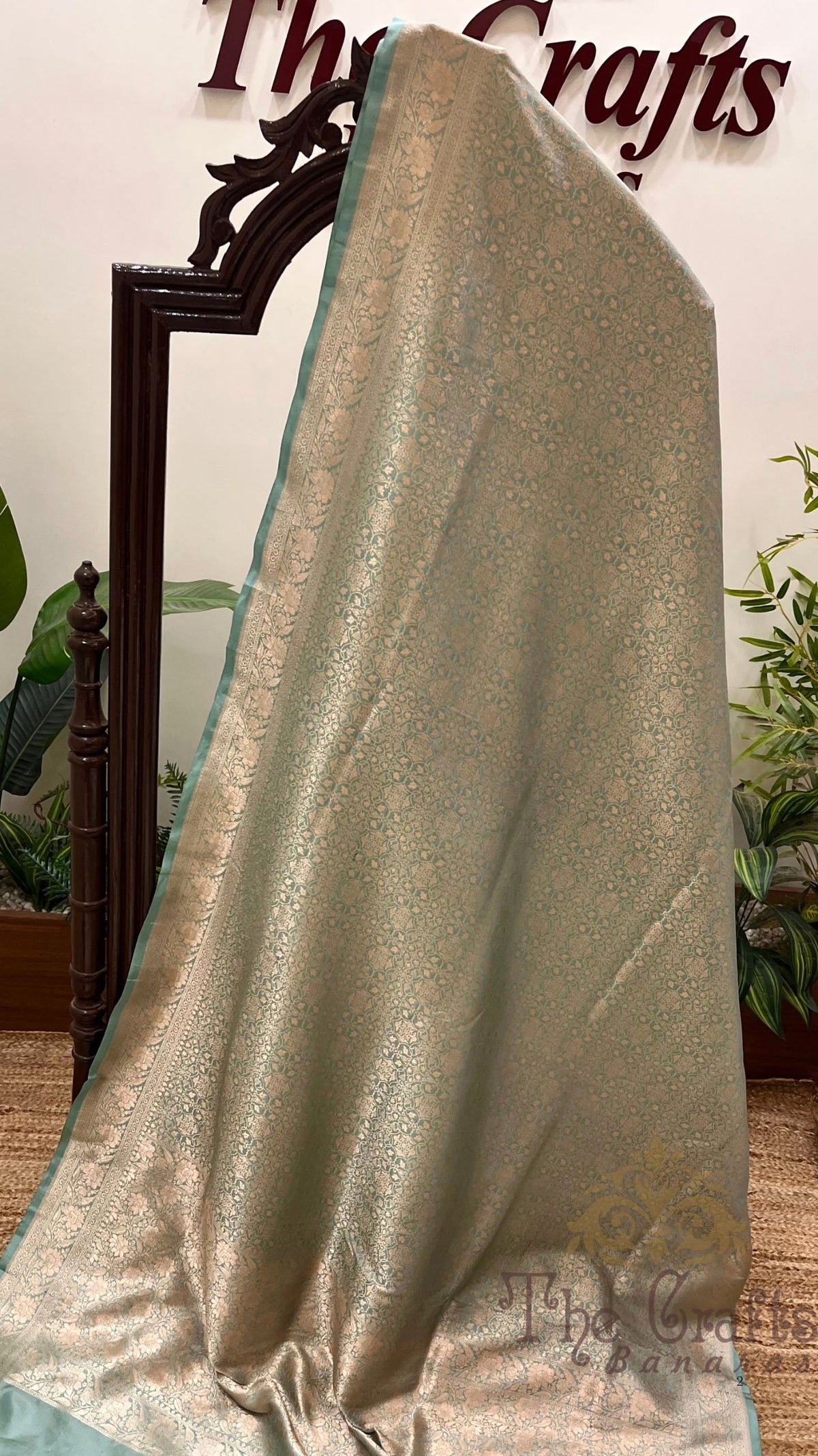 Pure Katan Silk Handloom Banarasi Saree - Tanchui Brocade
