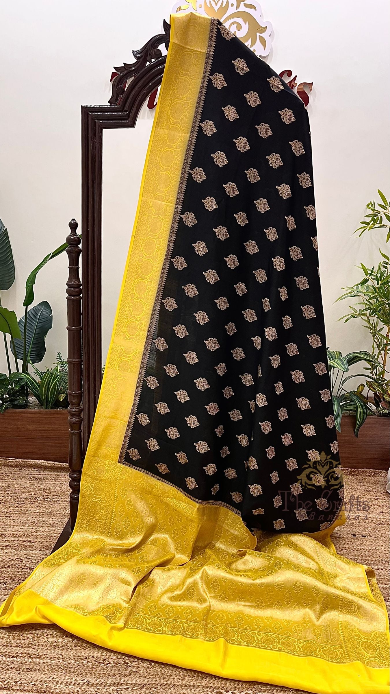 Pure Chiniya Silk Banarasi Saree