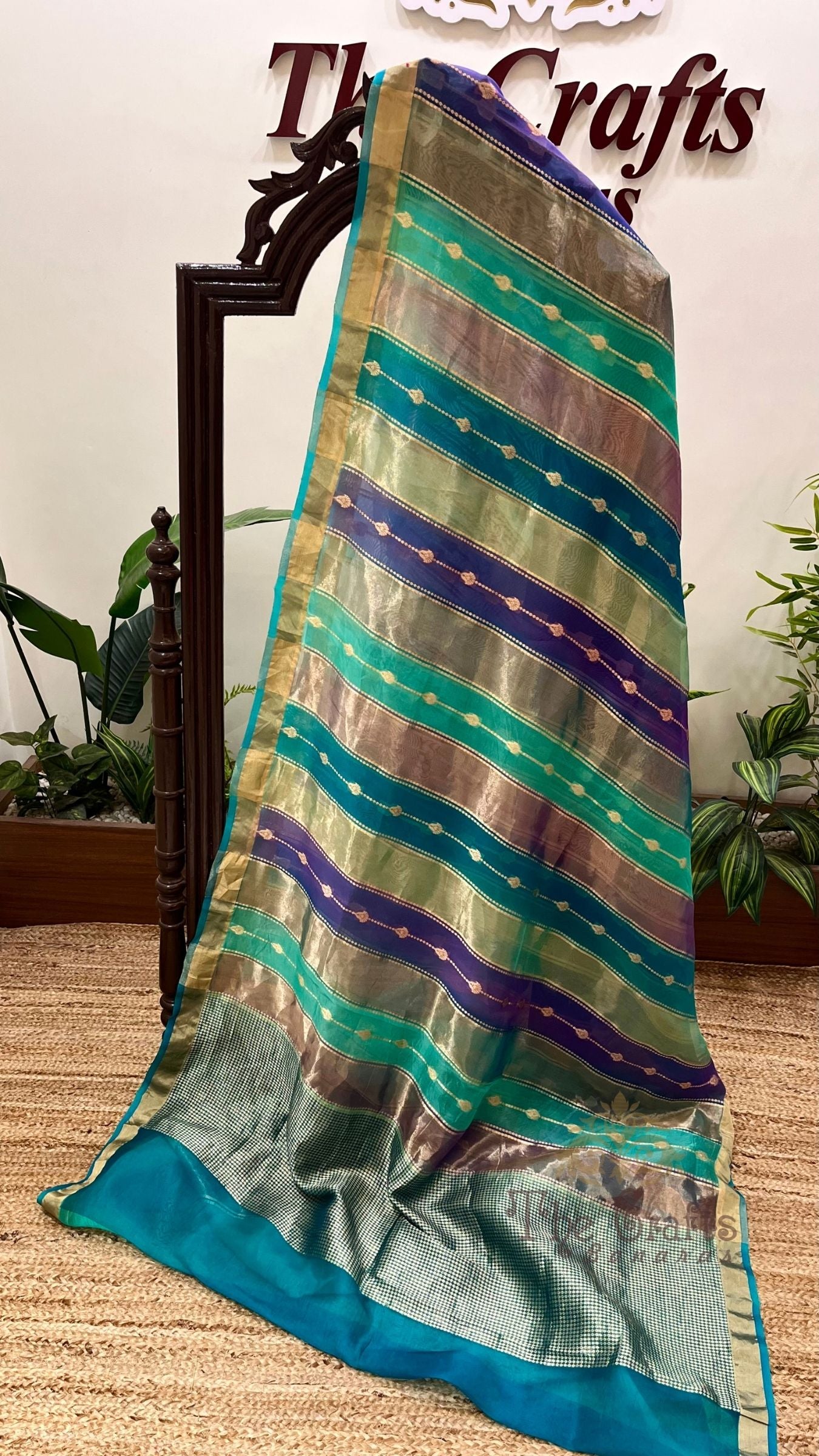 Rangkat Pure Kora Tissue Silk Handloom Banarasi Saree- Kadhua Motifs