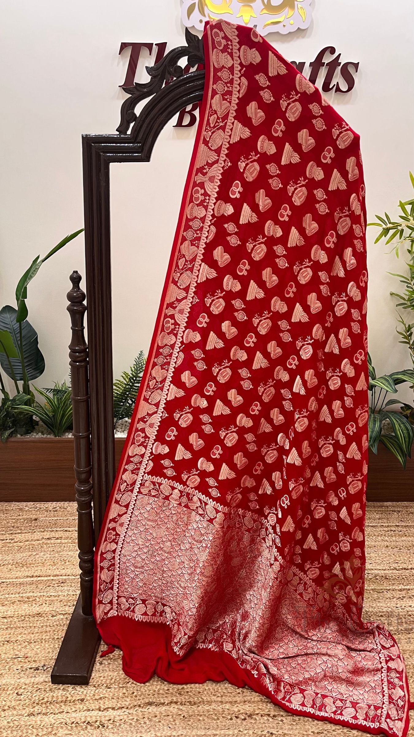 Khaddi Georgette Banarasi Saree - Water Zari