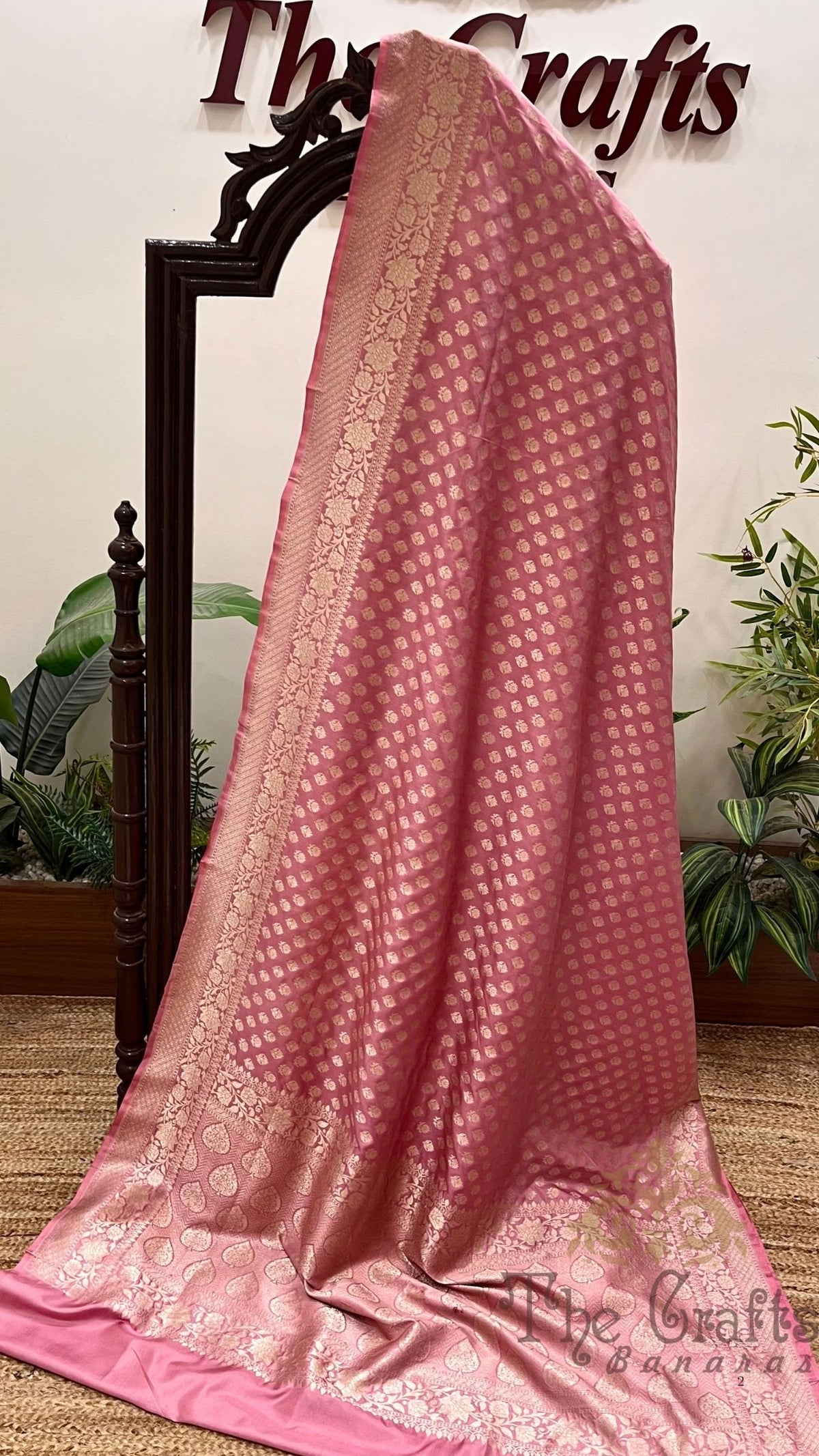 Pure Katan Silk Handloom Banarasi Saree - Jaal work
