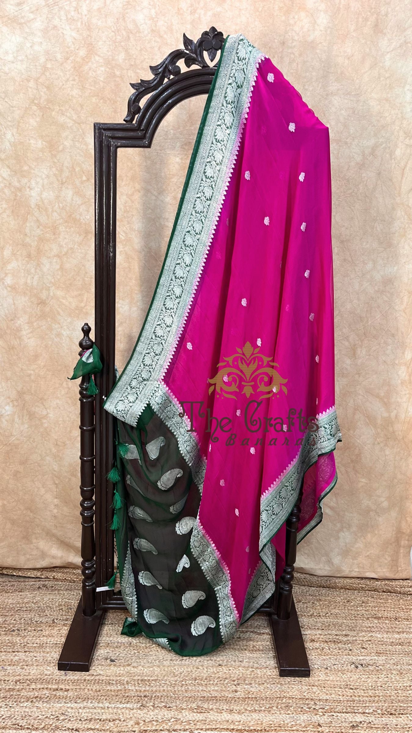 Pure Georgette Banarasi Handloom Saree - Silver Zari