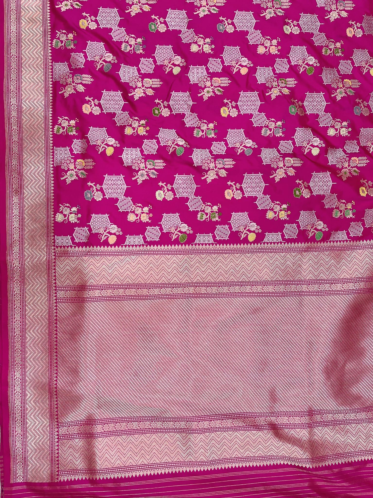 Pure Katan Silk Handloom Banarasi Saree - All Over Kadiyal Jaal Work