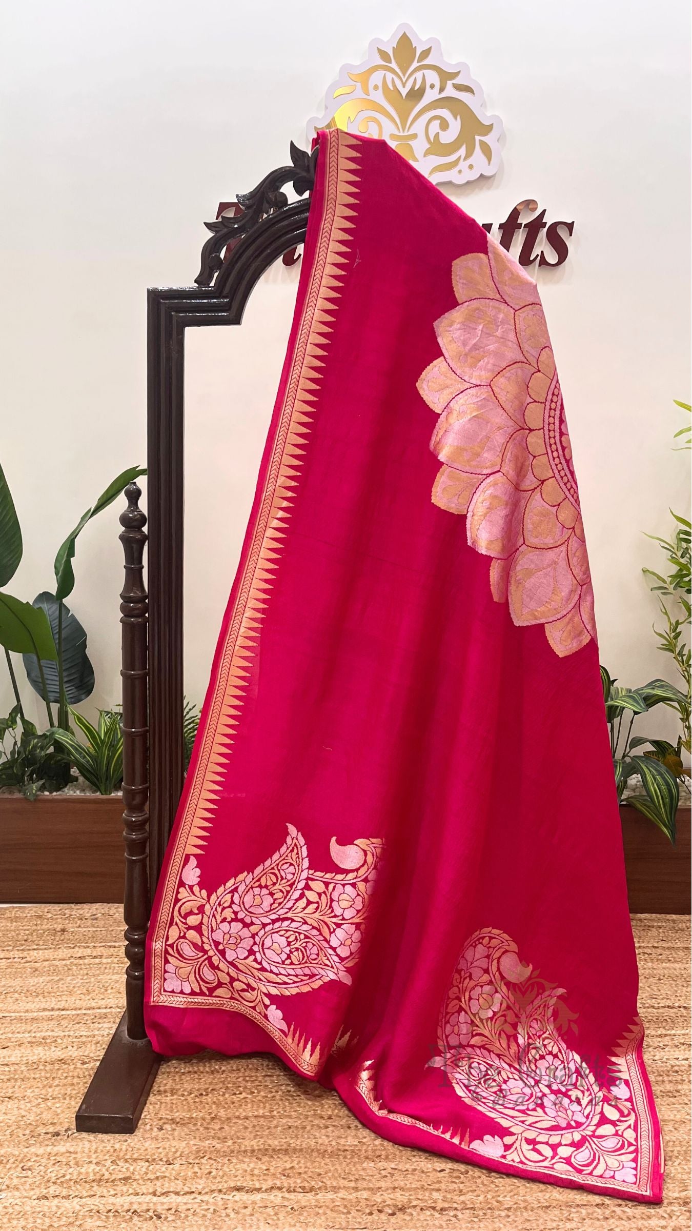 Tussar Georgette Handloom Banarasi Saree - All over Sona Rupa Motifs