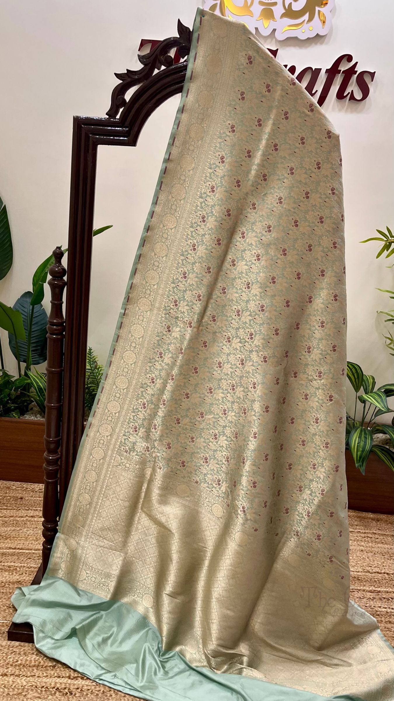Pure Katan Silk Handloom Banarasi Saree - Tanchui Brocade Meena