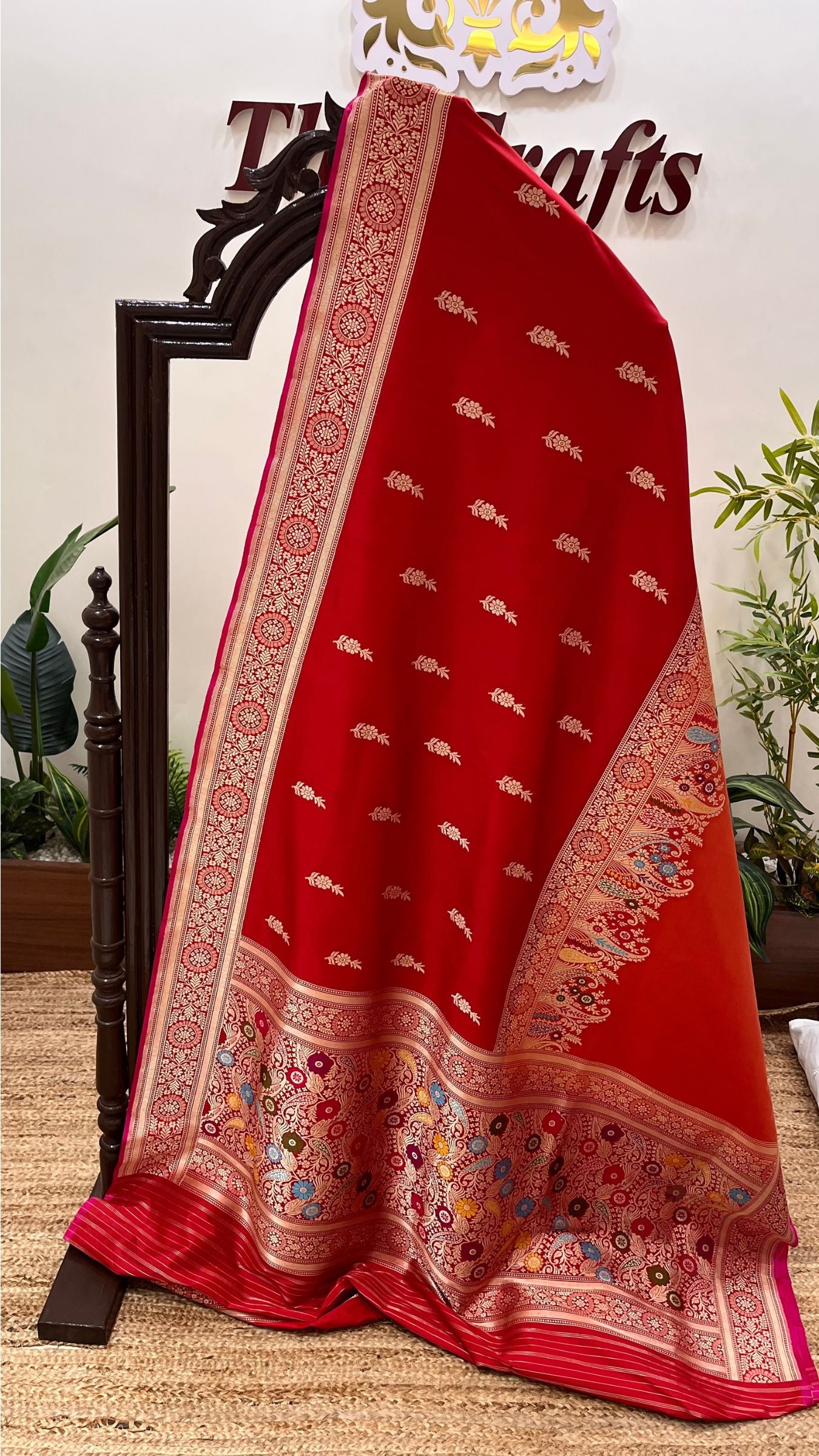 Pure Katan Silk Handloom Banarasi Saree - with Kadhua Meenakari Work