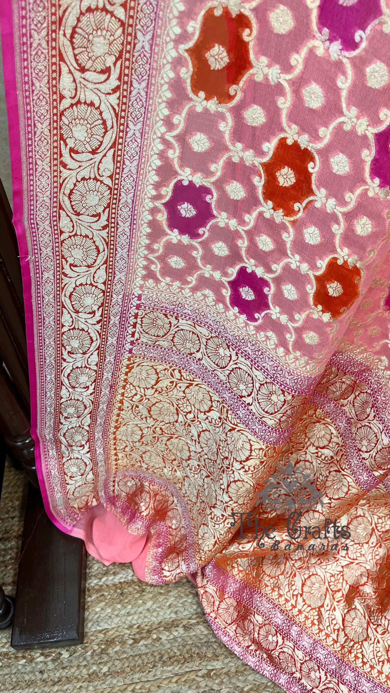 Khaddi Georgette Handloom Banarasi Saree - Water Zari