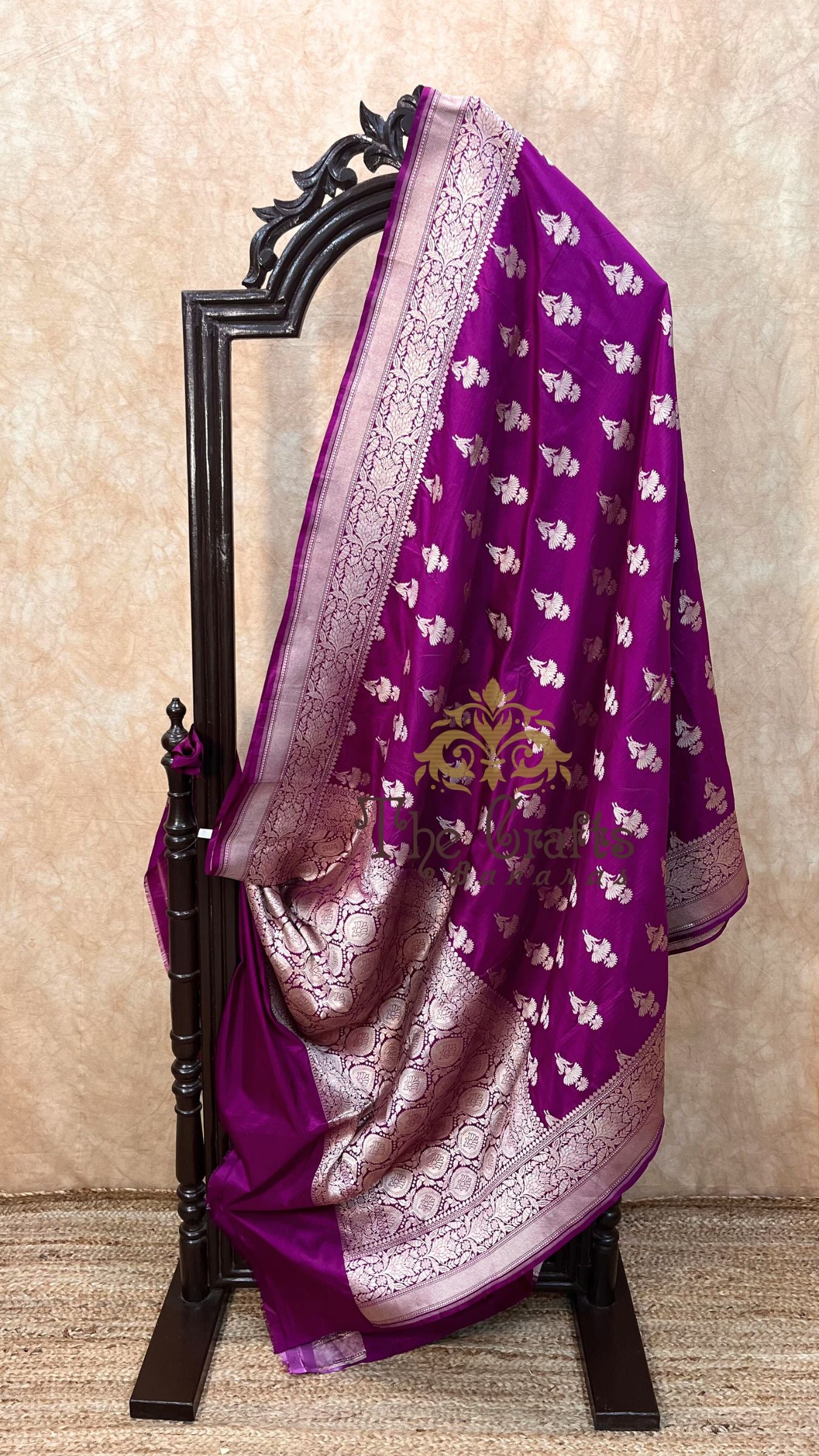 Pure Katan Silk Handloom Banarasi Saree - Jaal work