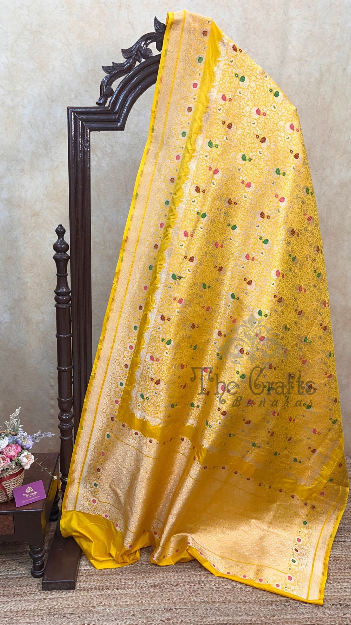 Pure Katan Silk Handloom Banarasi Saree - Tanchui Brocade Meena