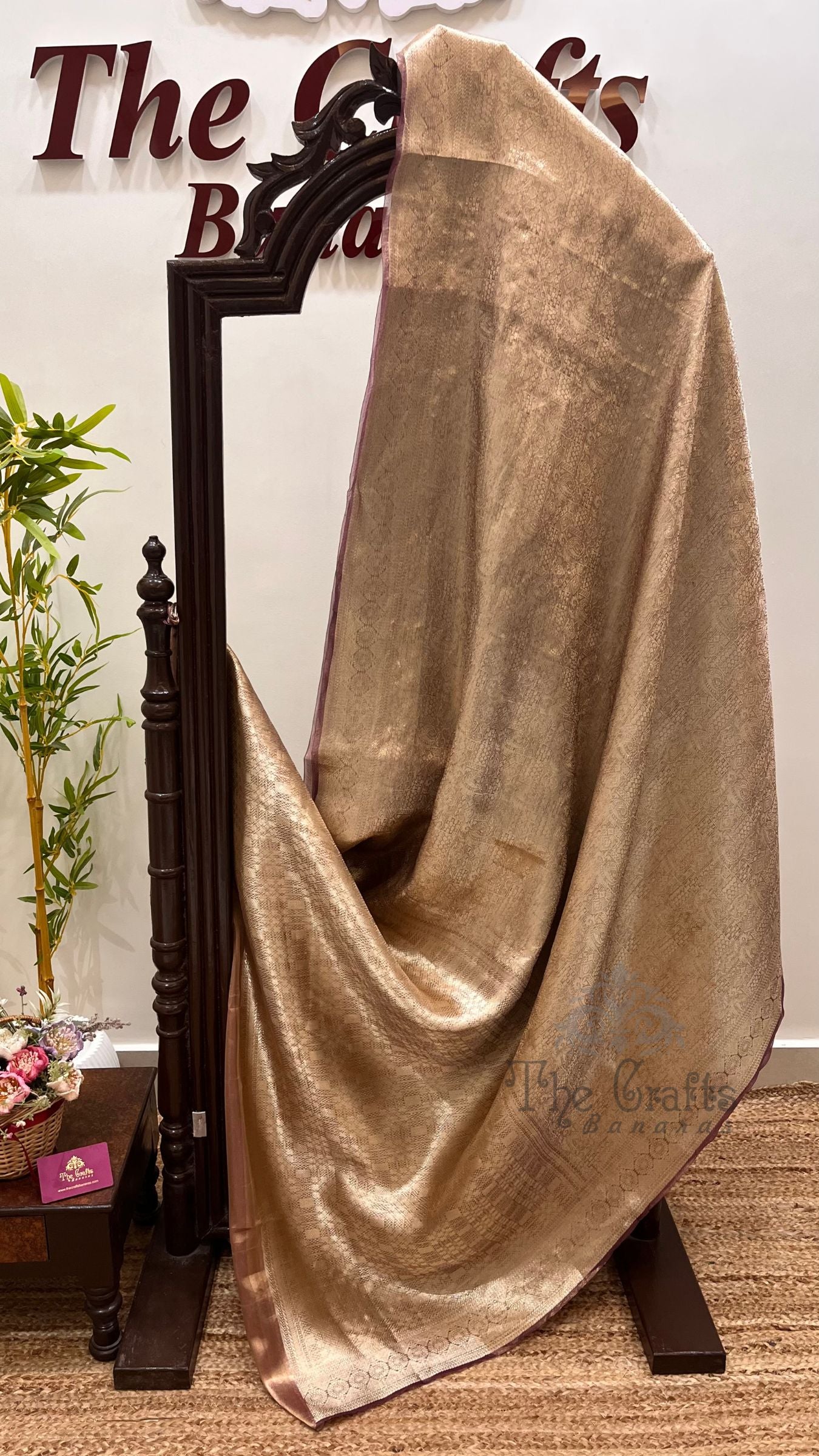 Pure Tissue Brocade Banarasi Saree
