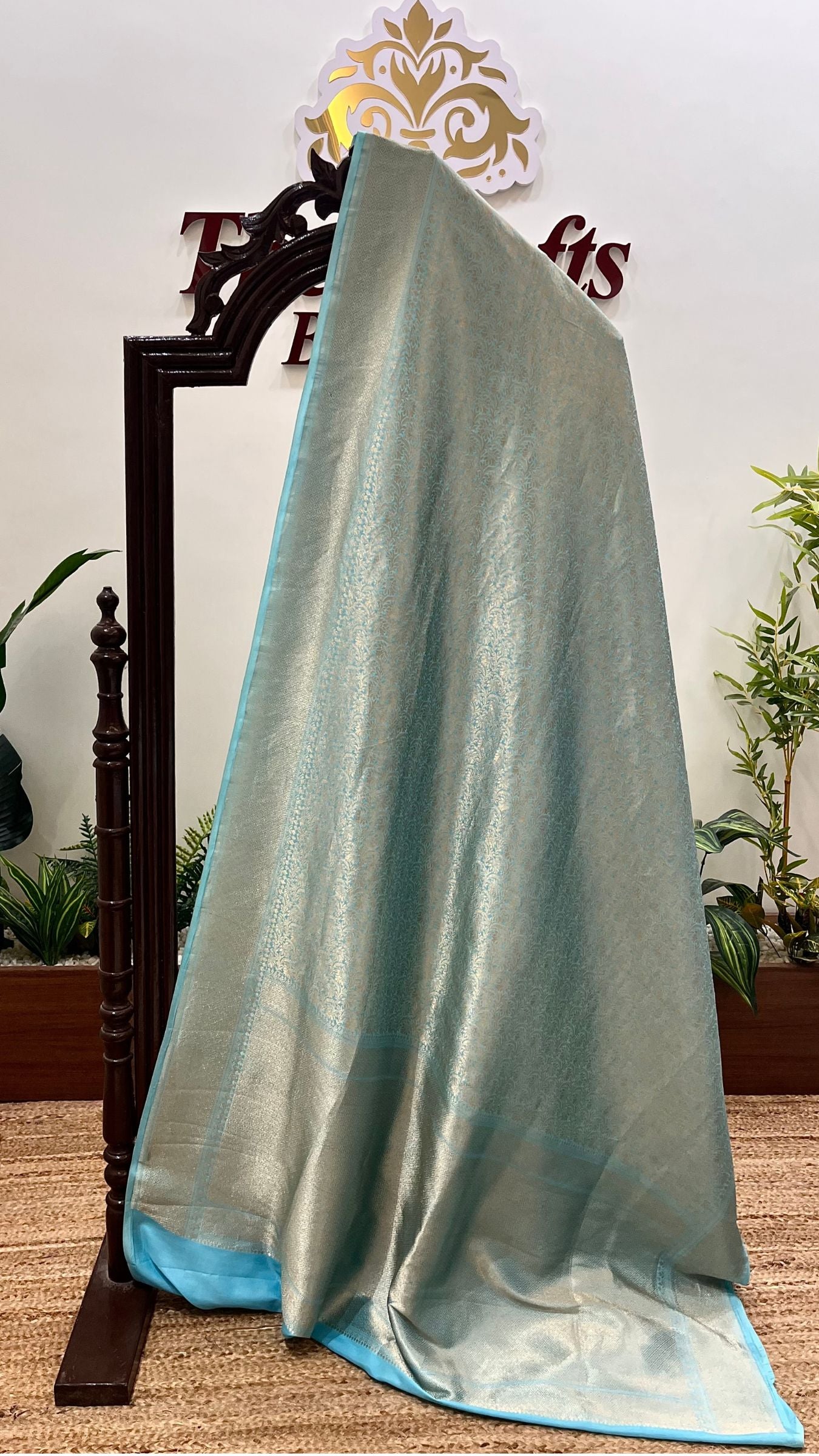 Pure Katan Silk Handloom Banarasi Saree - Tanchui Brocade