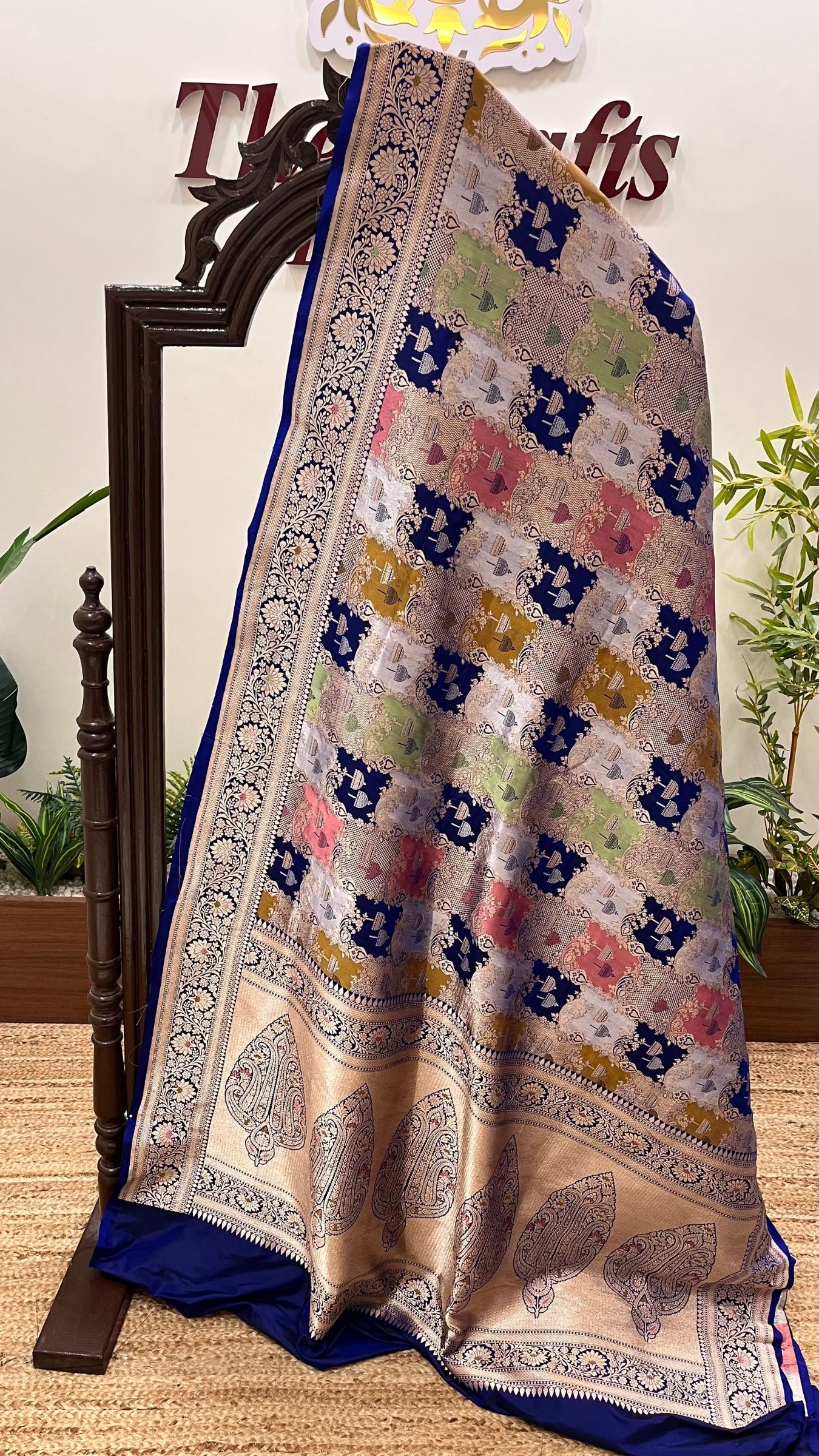 Rangkat Pure Katan Silk Handloom Banarasi Saree - Jaal with meenakari