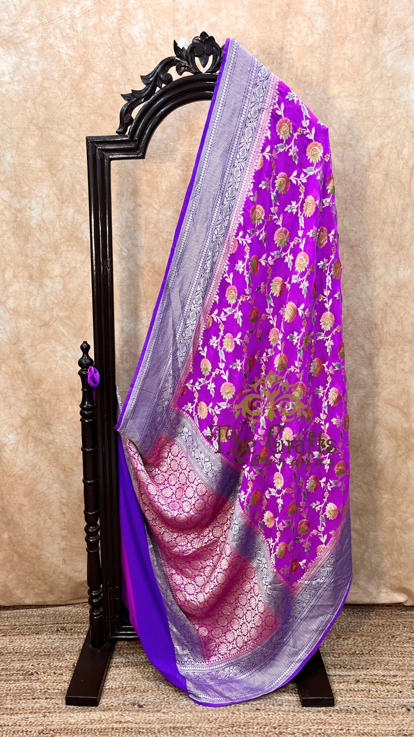 Khaddi Georgette Handloom Banarasi Saree - Water Zari