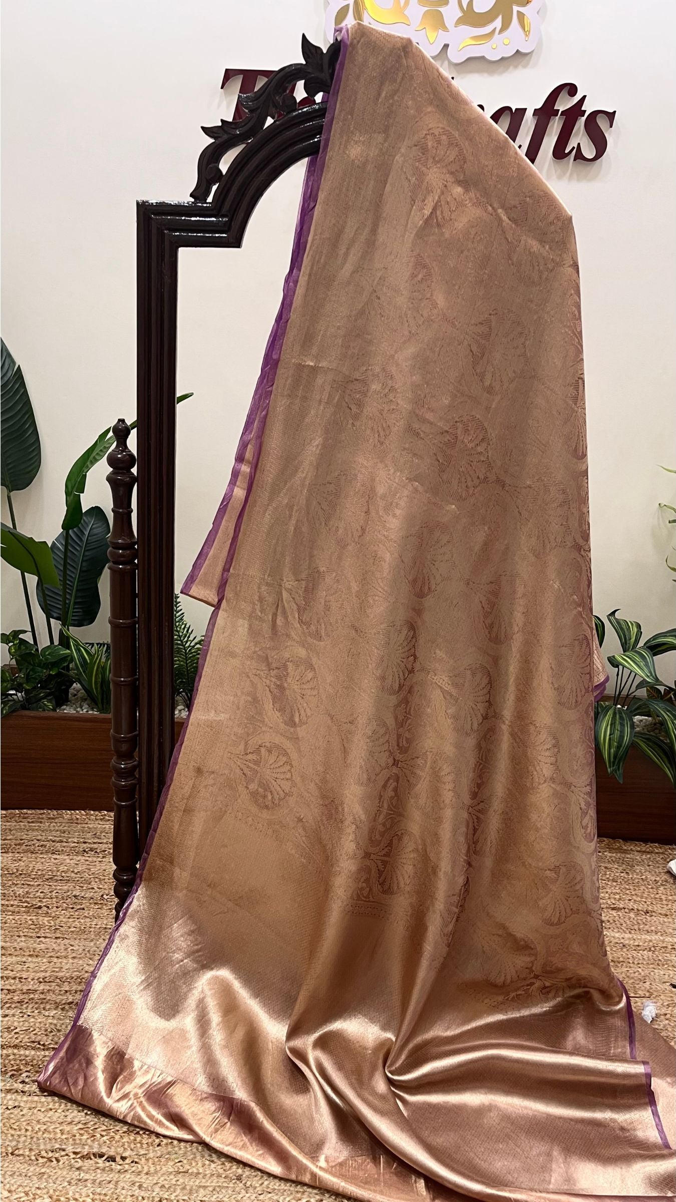 Pure Tissue Brocade Banarasi Saree