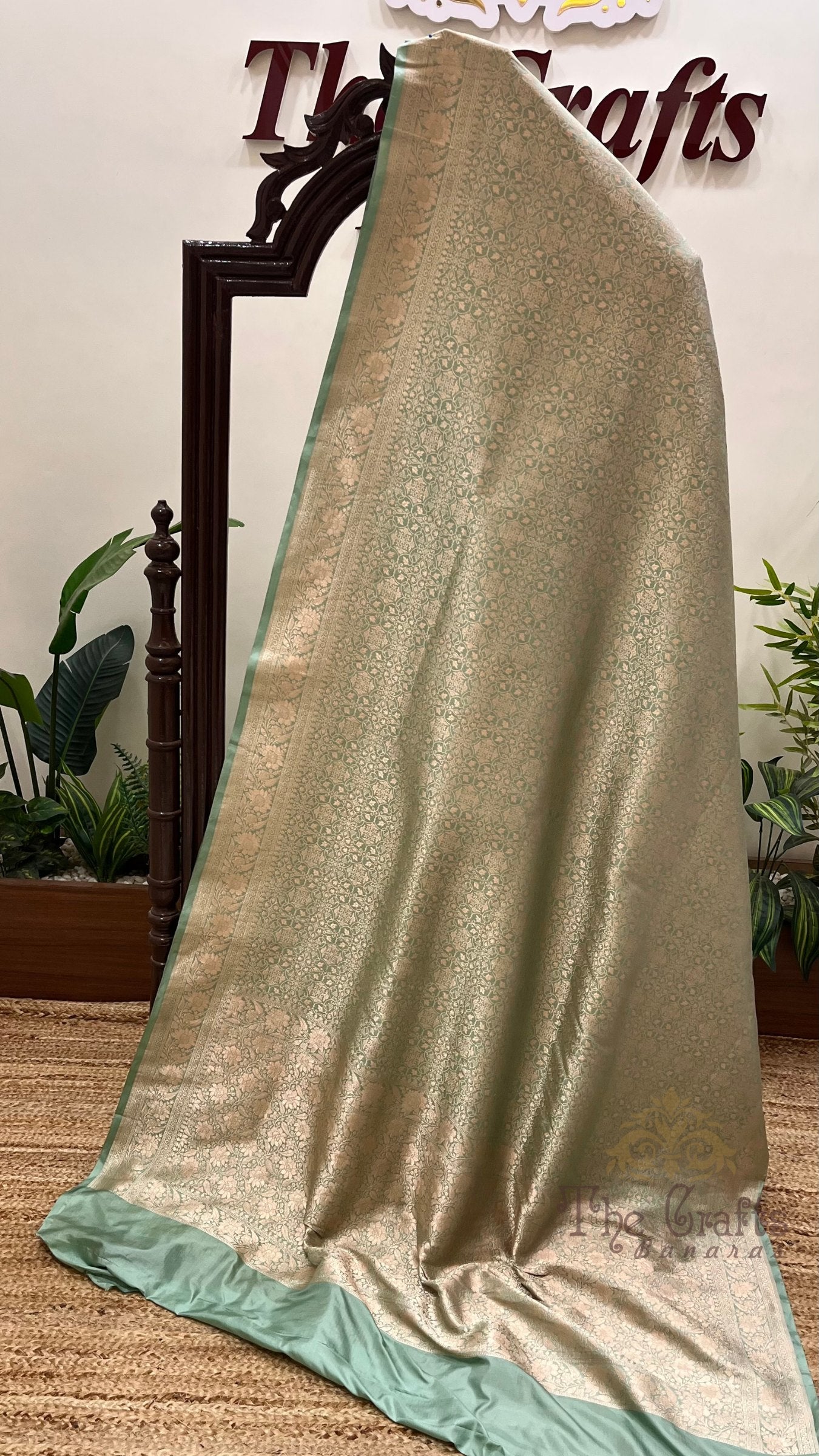 Pure Katan Silk Handloom Banarasi Saree - Tanchui Brocade