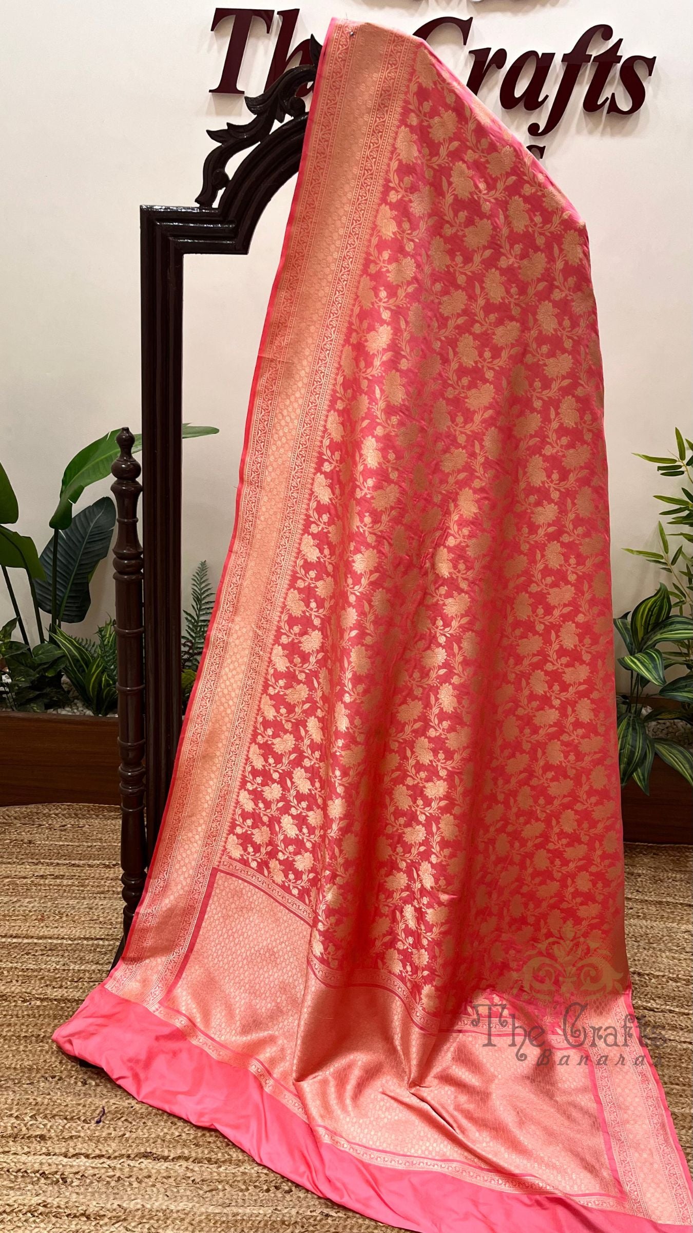 Pure Katan Silk Handloom Banarasi Saree - Jaal Work
