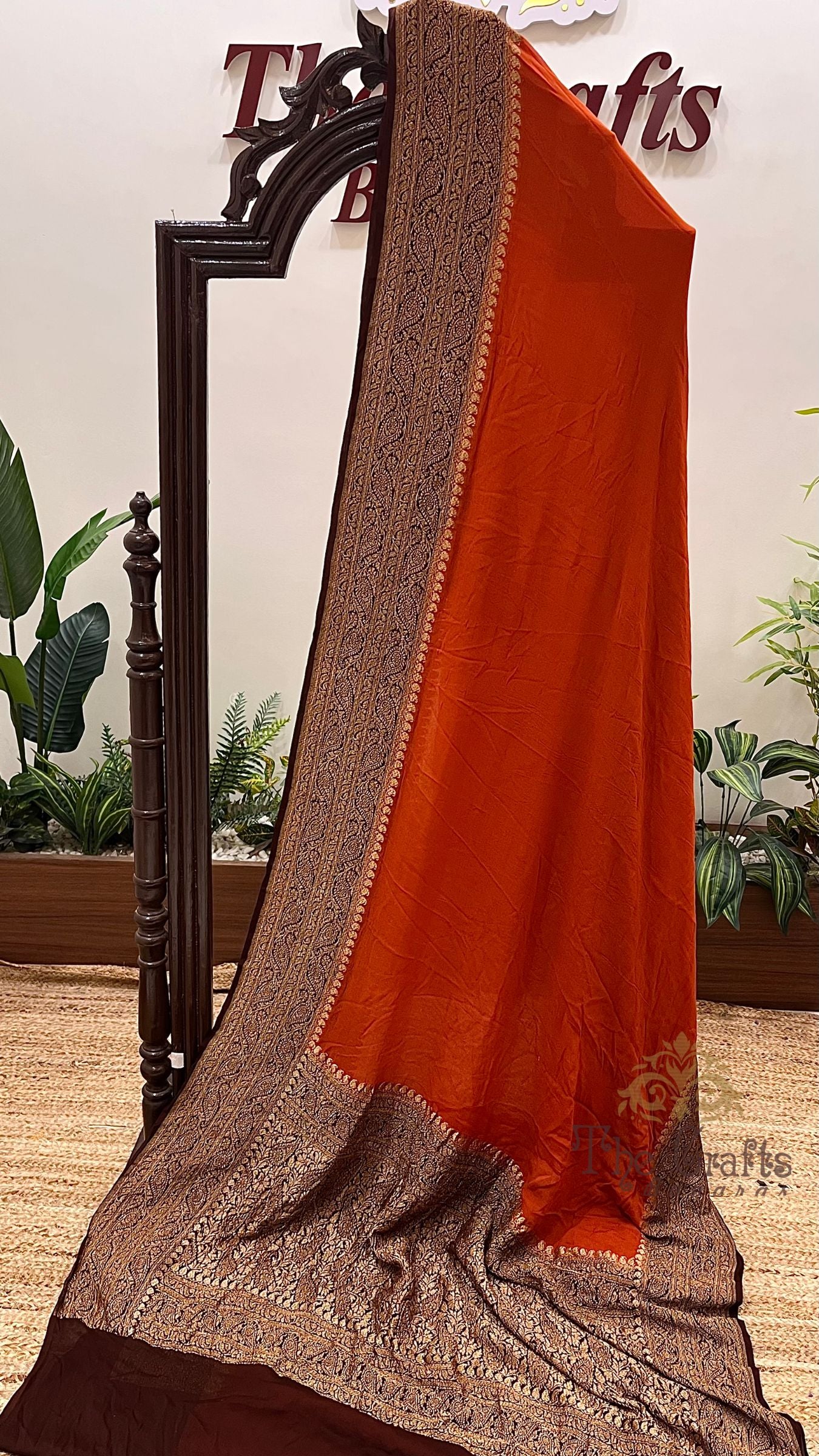 Khaddi Georgette Banarasi Saree - Antique Zari