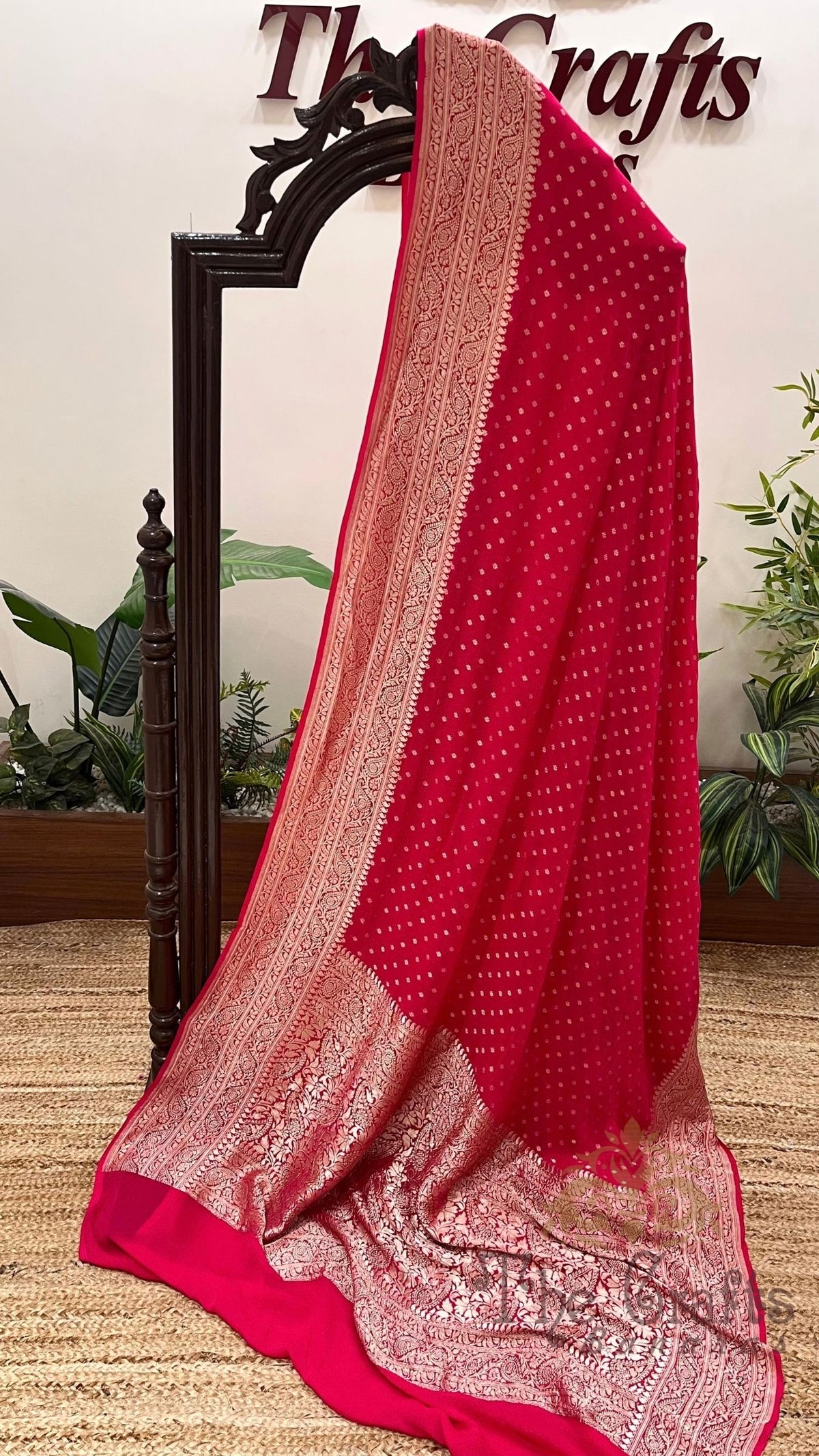 Khaddi Georgette Handloom Banarasi Saree