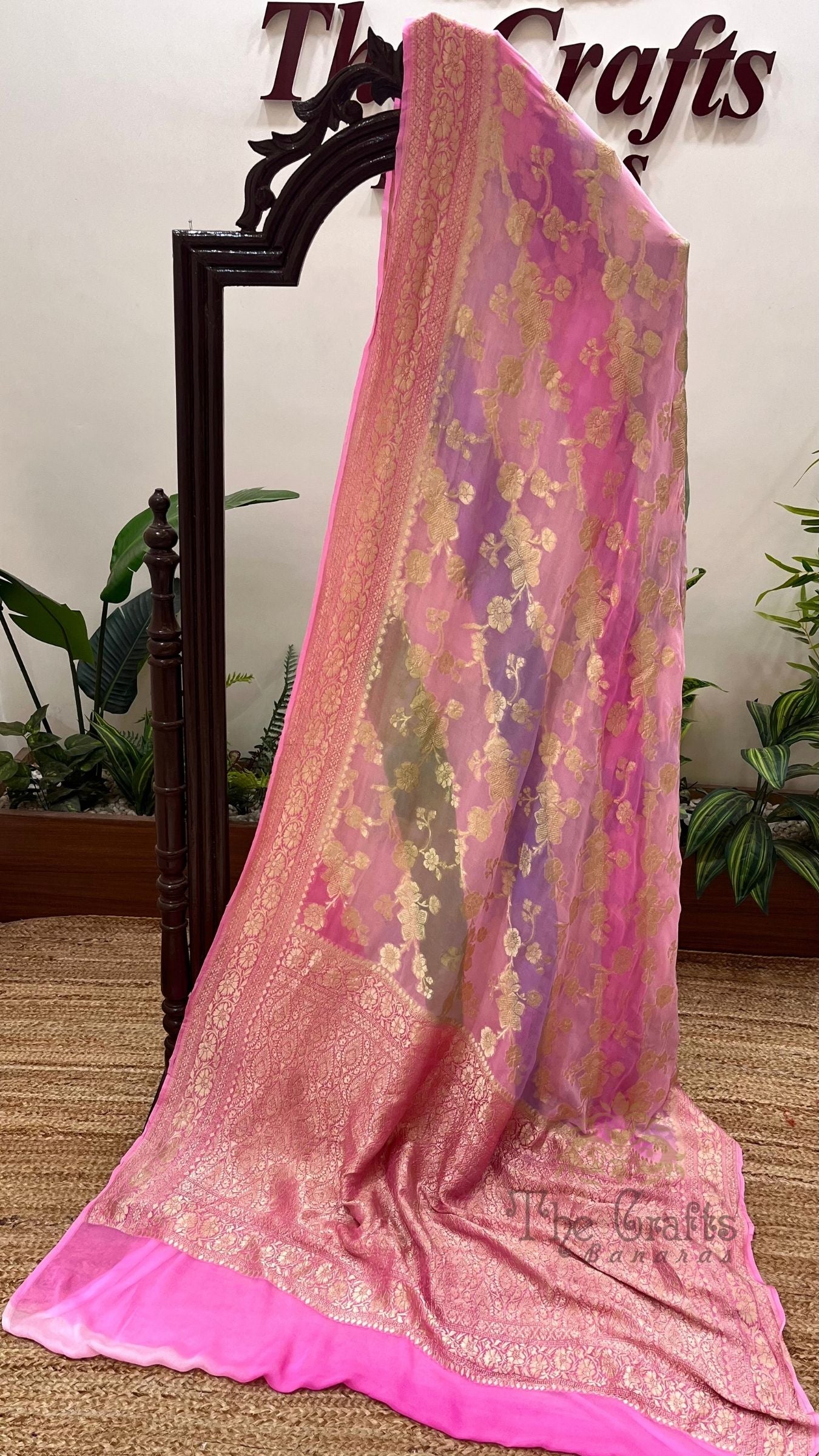 Khaddi Georgette Handloom Banarasi Saree