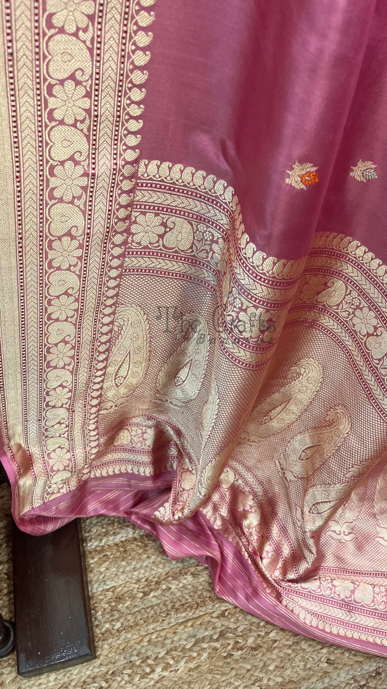 Pure Katan Silk Handloom Banarasi Saree - with kadhua zari work
