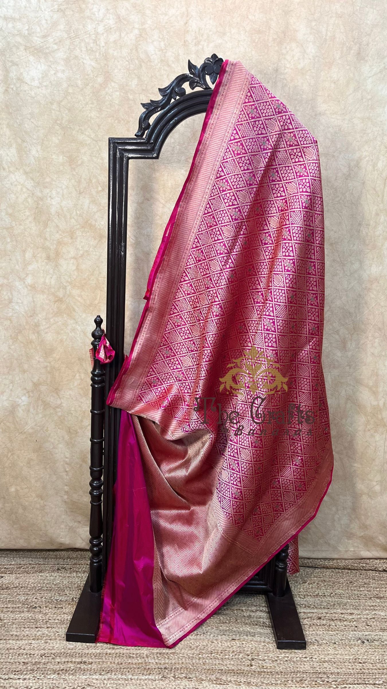 Pure Katan Silk Handloom Banarasi Saree - Tanchui Brocade Meena