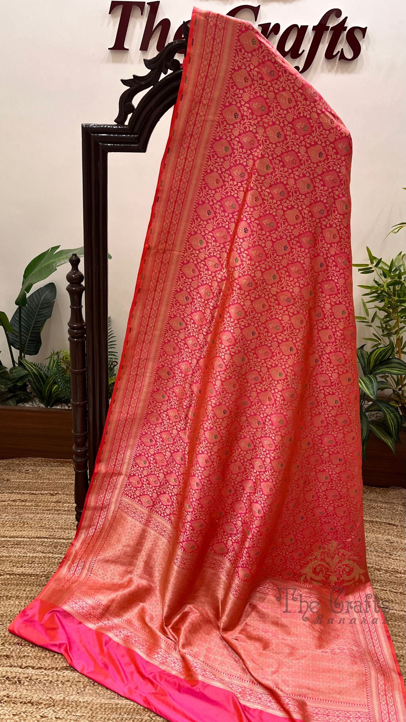 Pure Katan Silk Handloom Banarasi Saree - Tanchui Brocade Meenakari