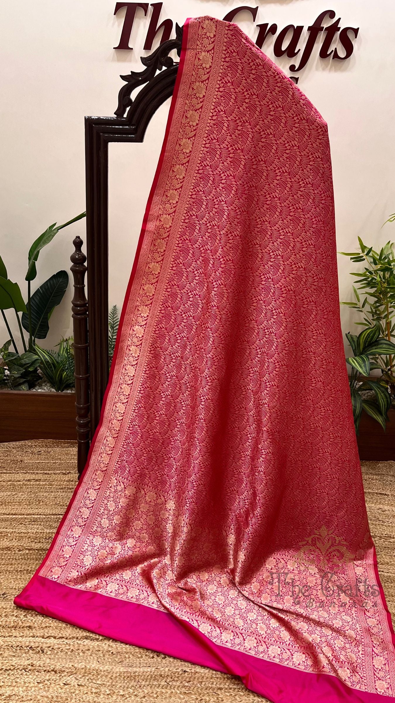 Pure Katan Silk Handloom Banarasi Saree - Tanchui Brocade